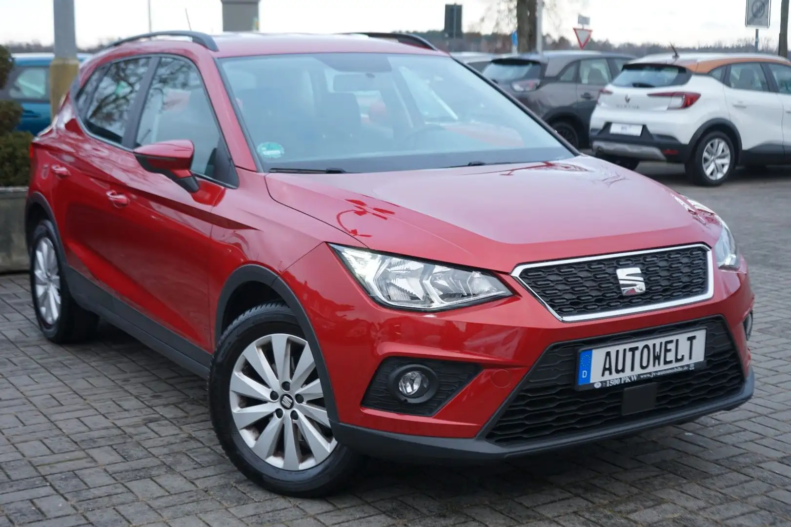 SEAT Arona 1.0 TSI Start&Stop 70kW Style Rot - 2