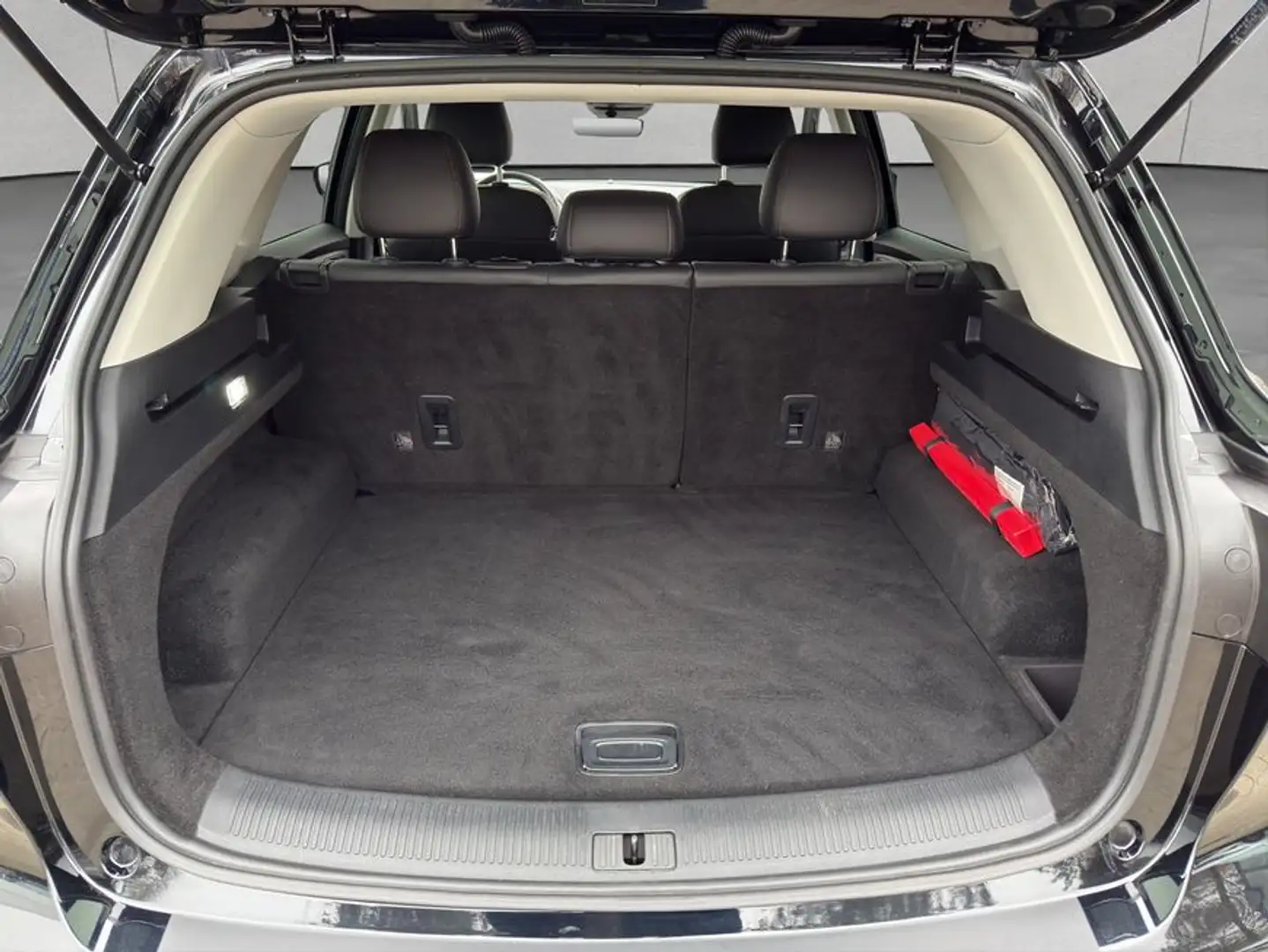 MG HS 1.5T-GDI Aut. Comfort 162PS DSG GJR SHZ NAVI Schwarz - 2