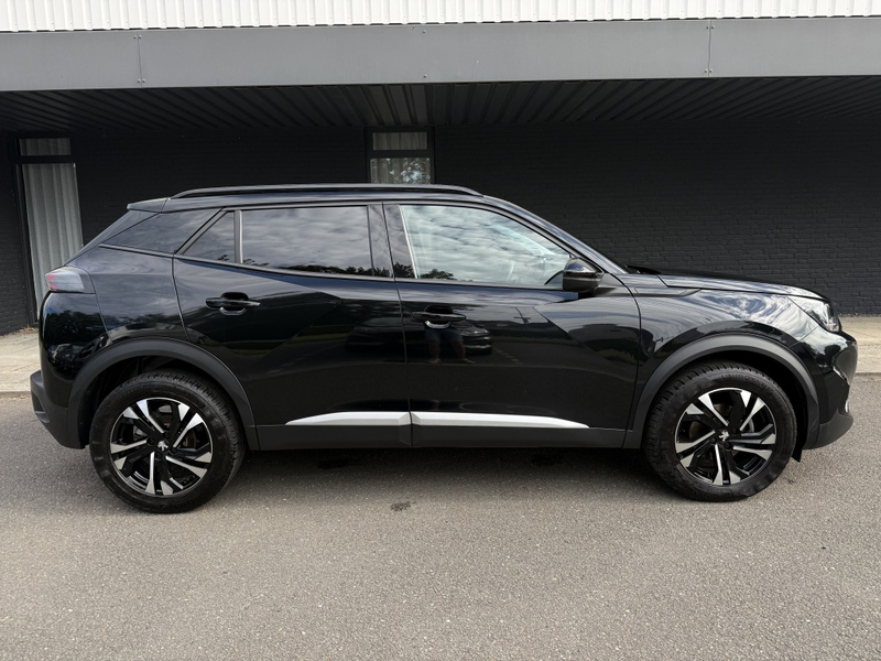 Peugeot 2008 1.2 PT Allure Pack — photo 22