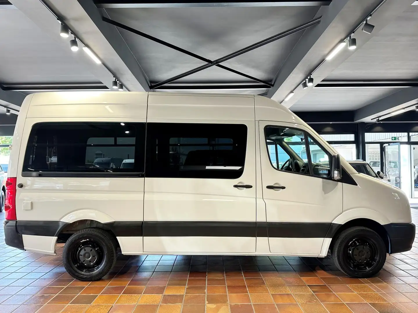 Volkswagen Crafter 2.5 L2H2 AHK-3,5T KLIMA STANDHZ VERGLAST 5-ZYLINDE Grau - 1