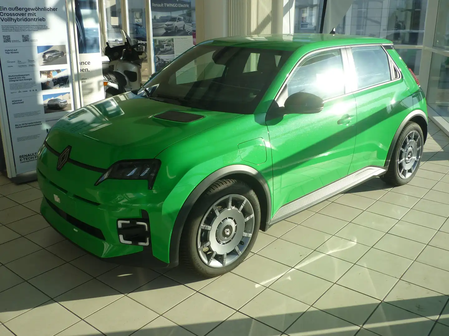Renault R 5 R 5 E-Tech Evolution 120 Urban Range/Sitzheizung Grün - 1