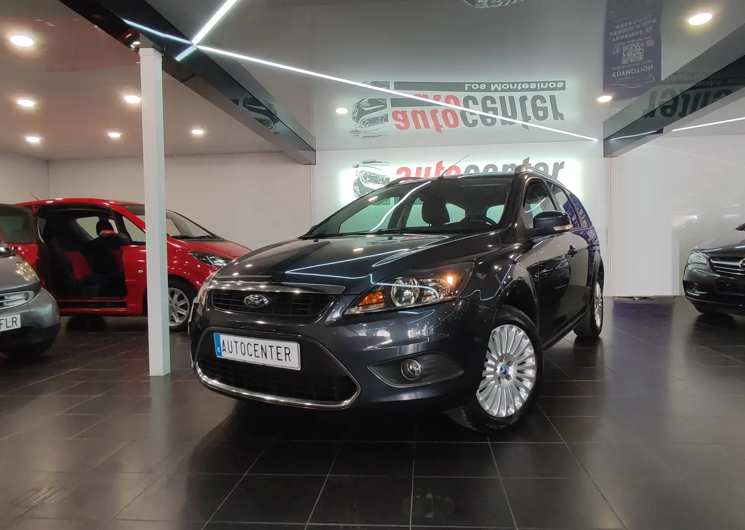 Ford Focus S.Break 1.8 Flexifuel Trend Gris - 1