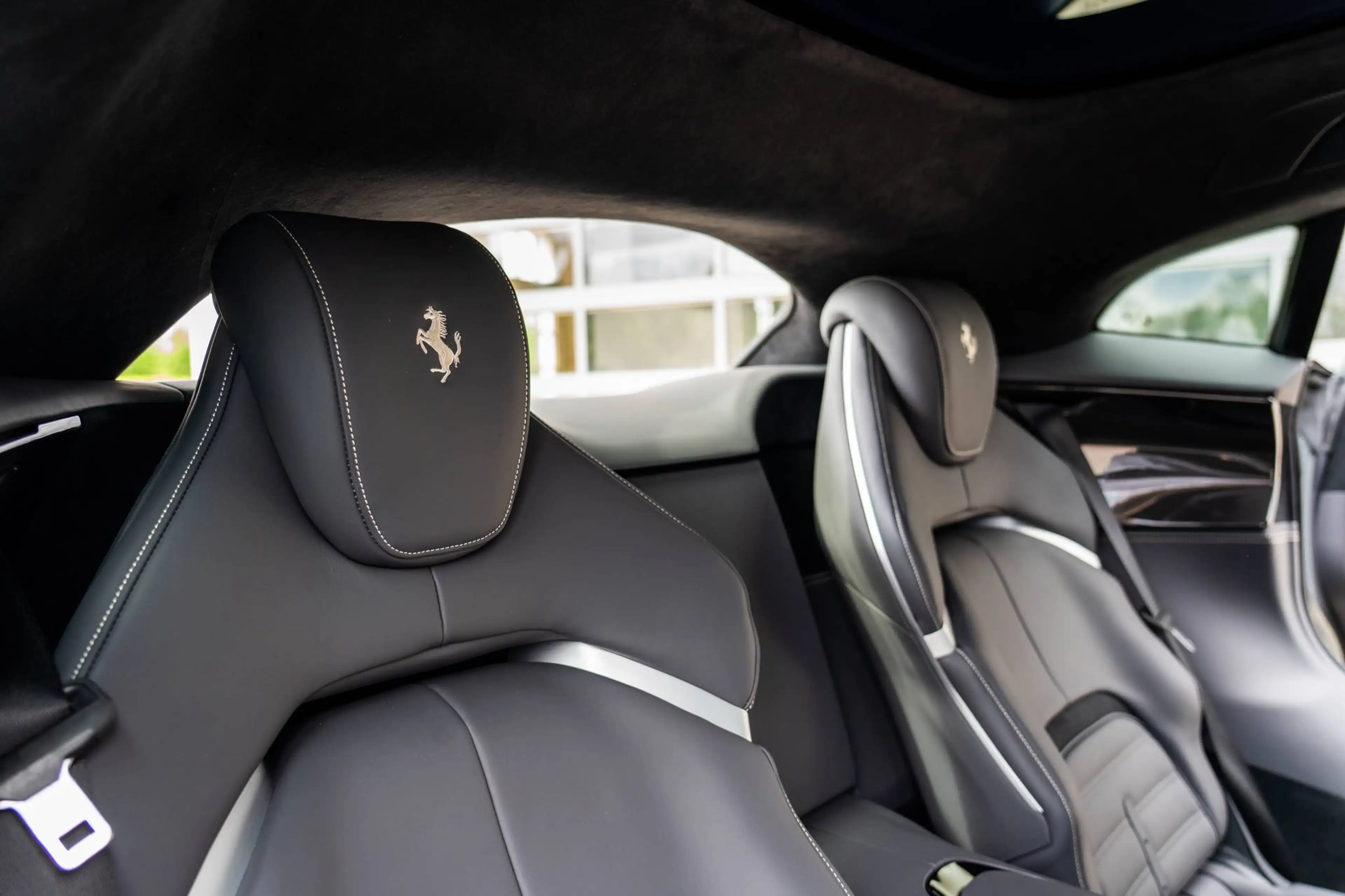 Ferrari Purosangue Purosangue V12i Full Carbon Pano Matrix Massage — photo 10
