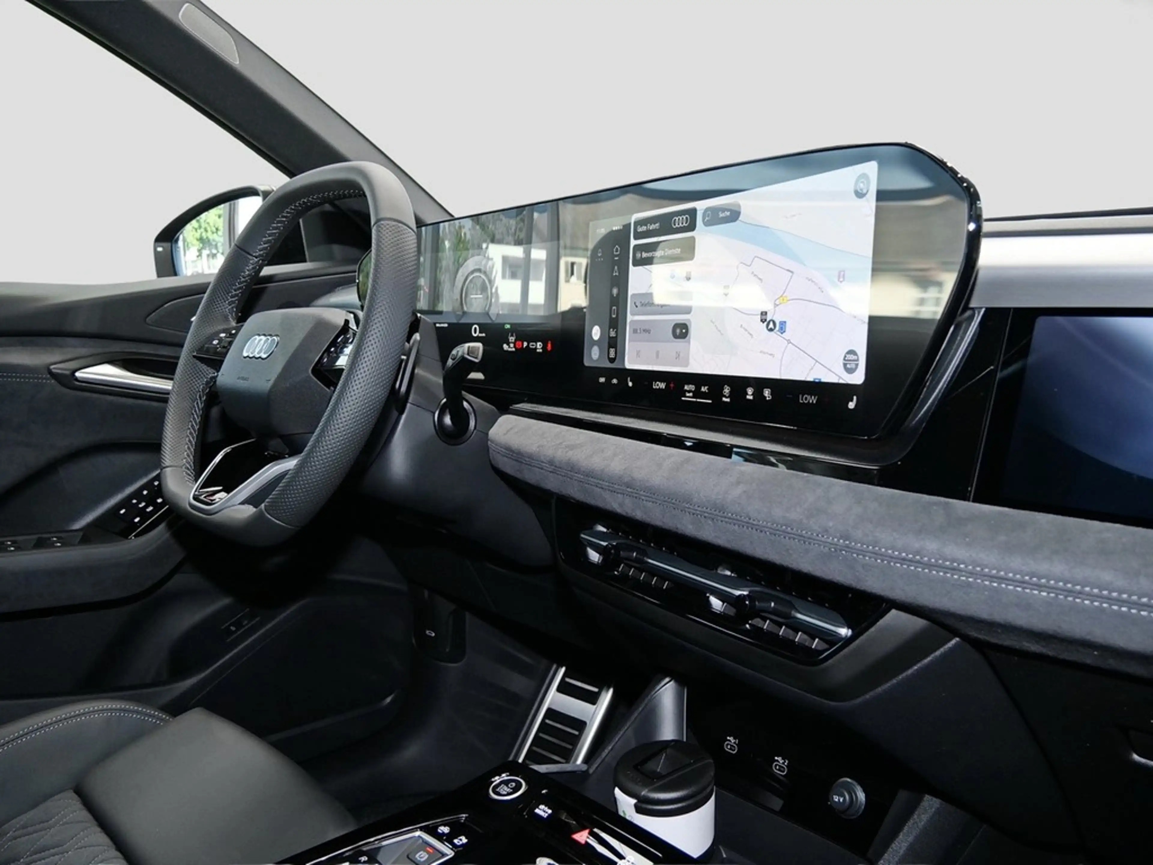 Audi e-tron S line business quattro 315 kW / 428 PS — photo 9