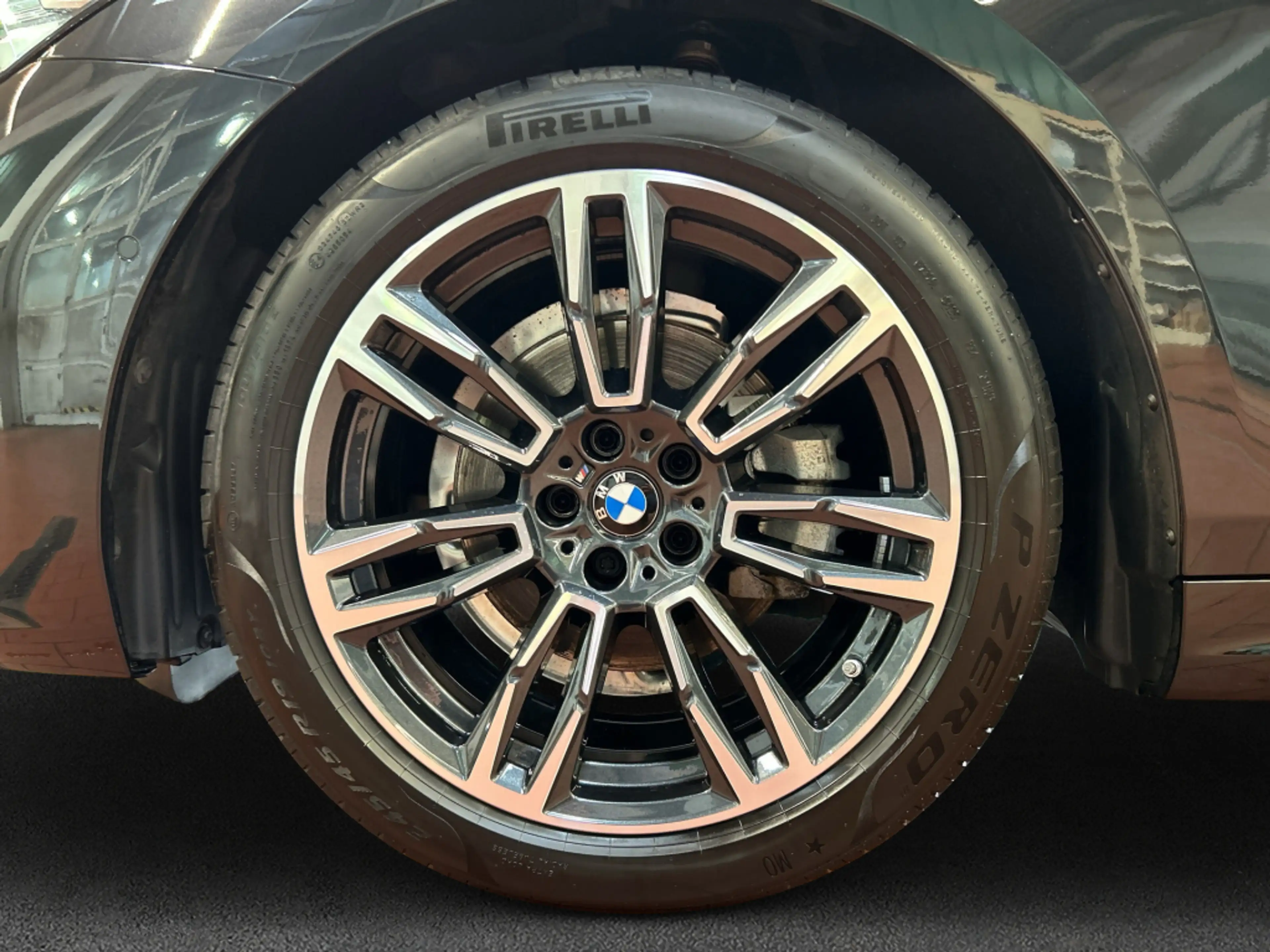 BMW 520 d Aut. M-Paket LED Bowers & Wilkins Standheizun — photo 8