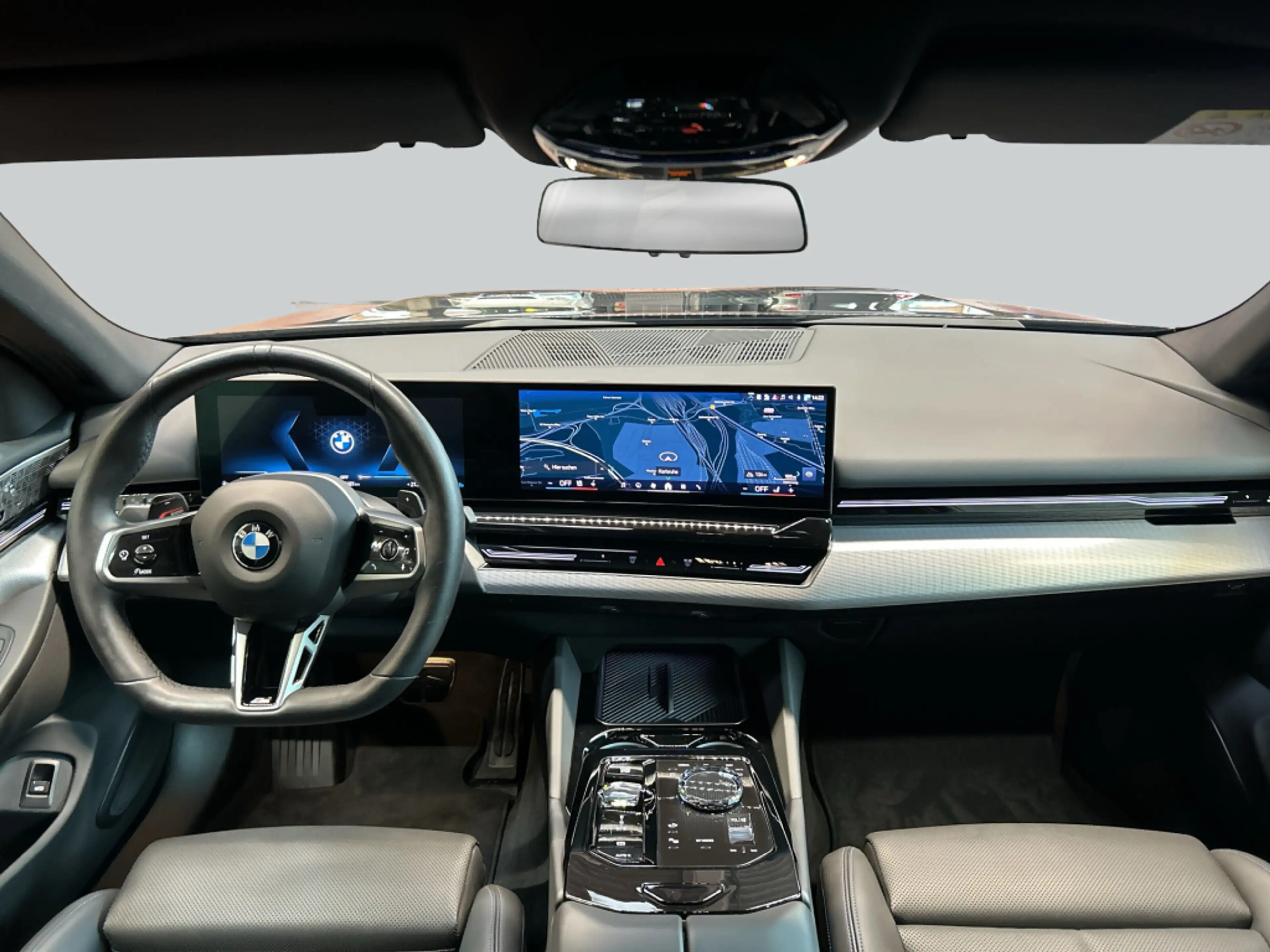 BMW 520 d Aut. M-Paket LED Bowers & Wilkins Standheizun — photo 14