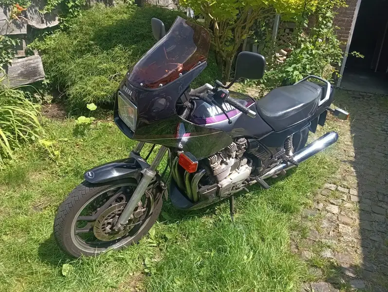 Yamaha XJ 900