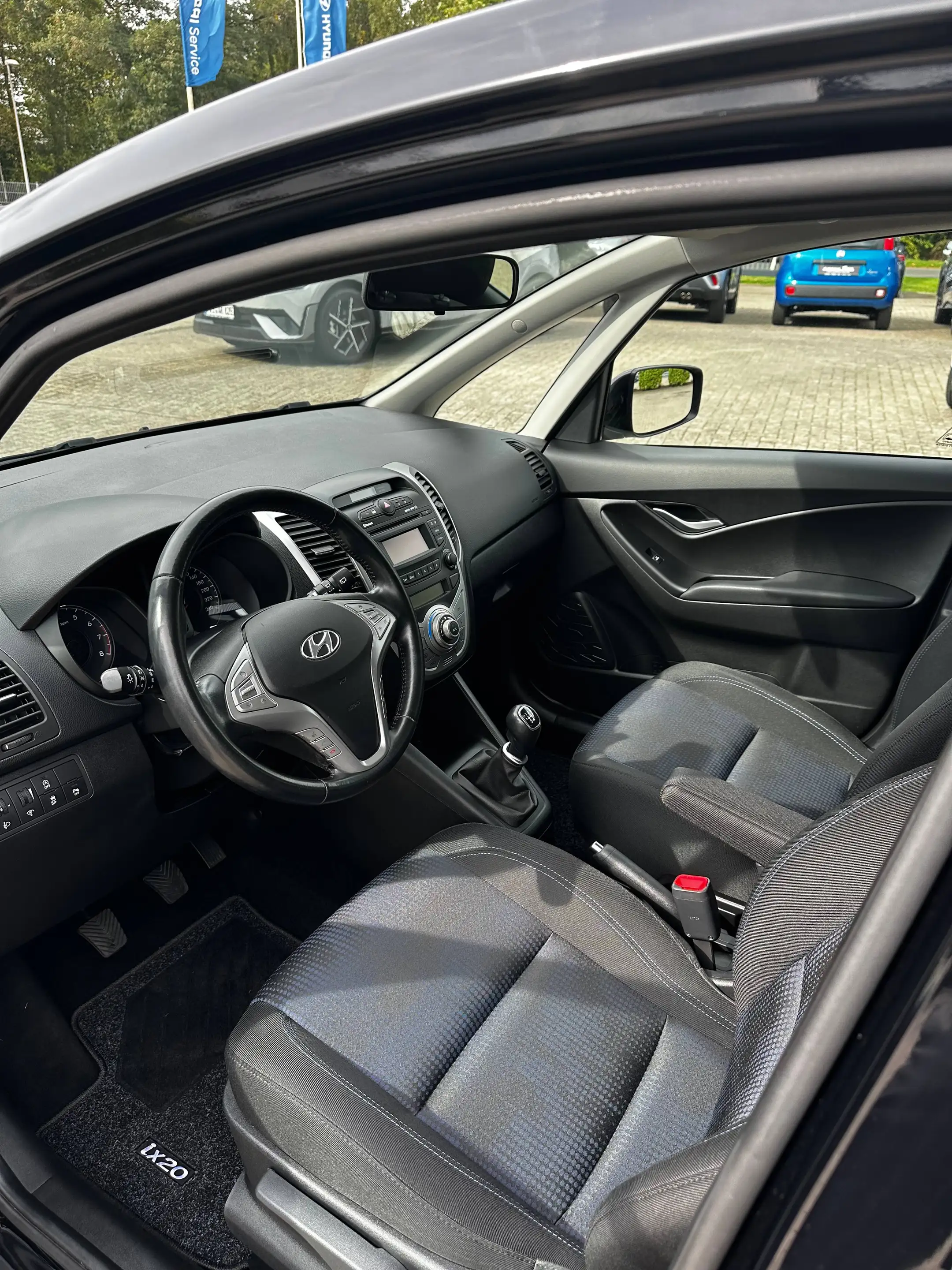 Hyundai iX20 1.4 Trend | Klima | Allwetter | AHK — photo 9