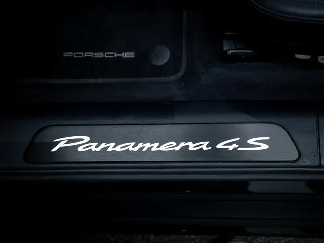 Porsche Panamera view 27