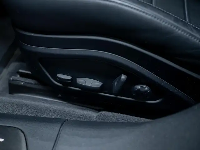 Porsche Panamera view 24