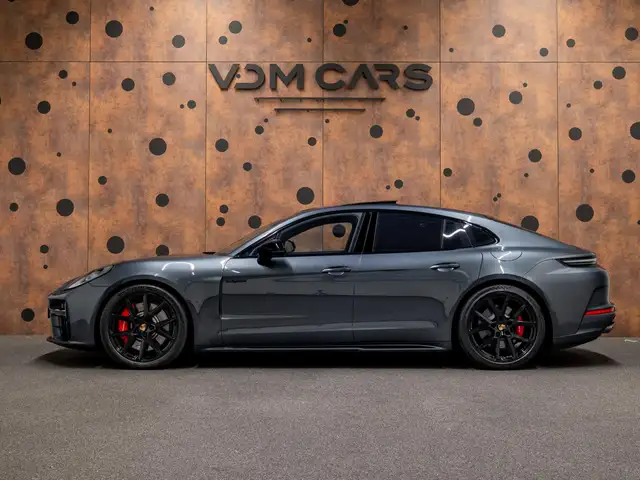 Porsche Panamera view 2