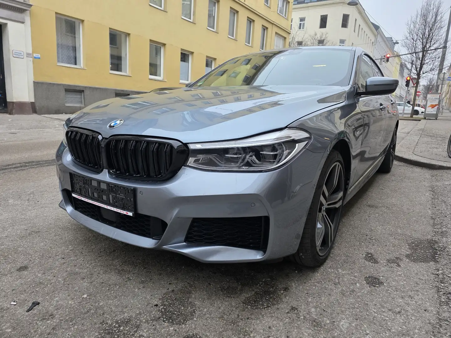 BMW 640 640i xDrive Gran Turismo Aut. Blau - 1