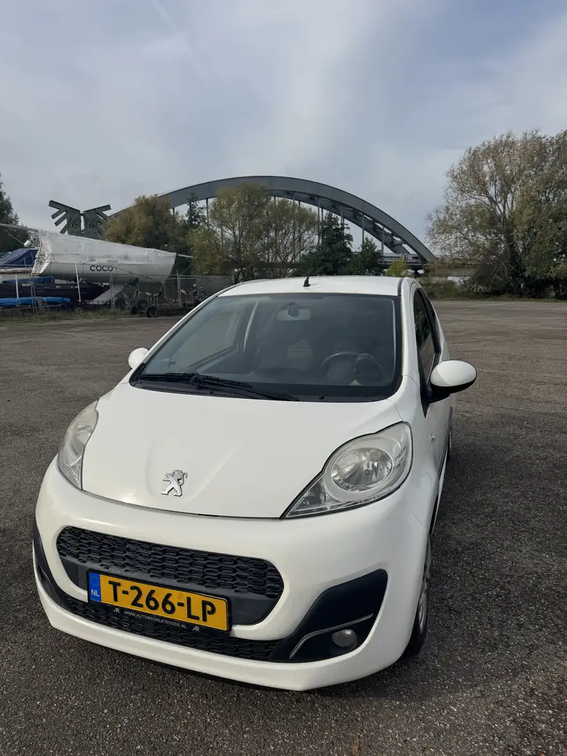 Peugeot 107 1.0 Active Wit - 1