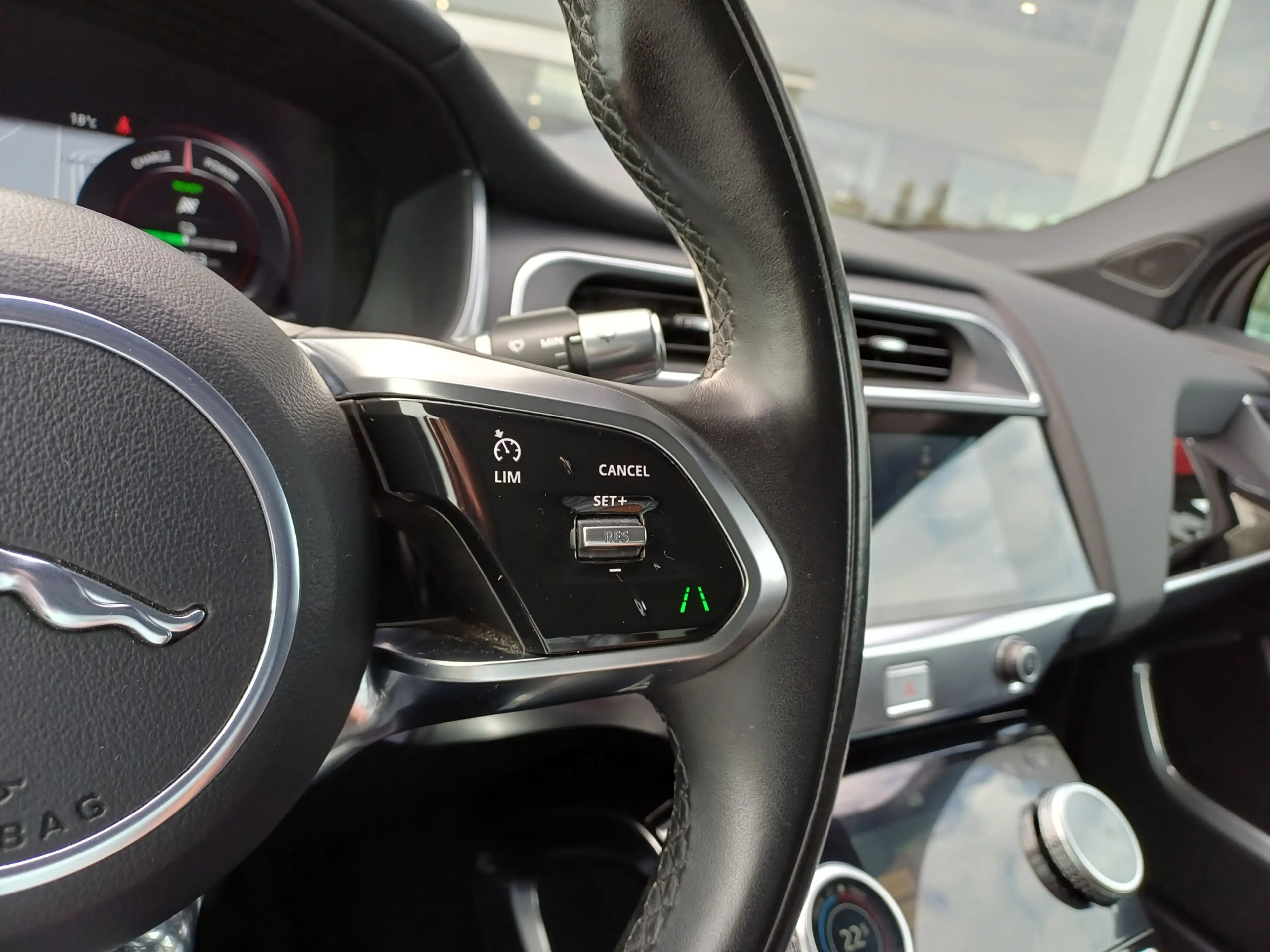 Jaguar I-Pace EV400 S 90 kWh | 3-FASE LADER | Panoramadak |  Mer — photo 3