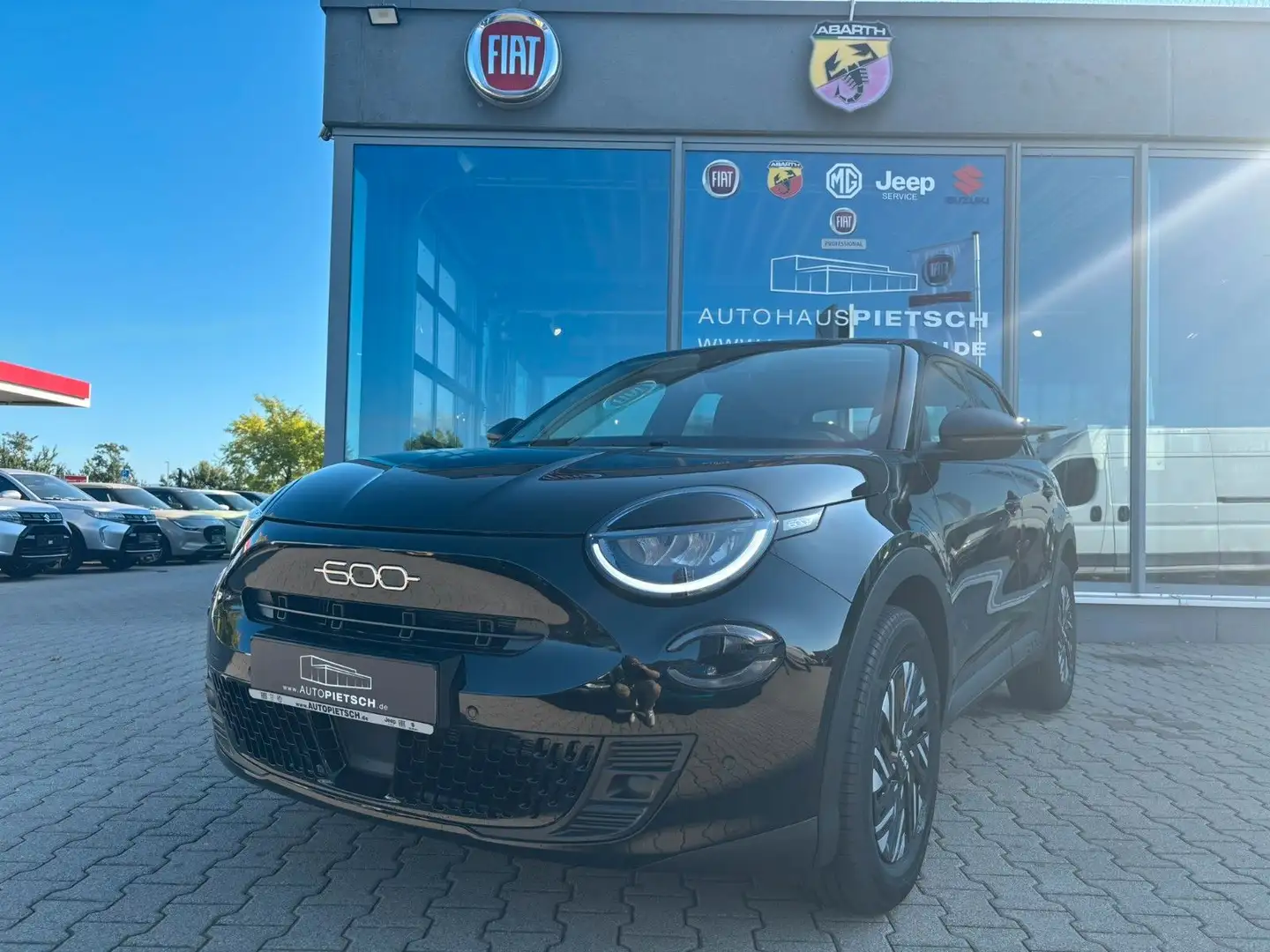 Fiat 600 Hybrid Sonderedition Schwarz - 1