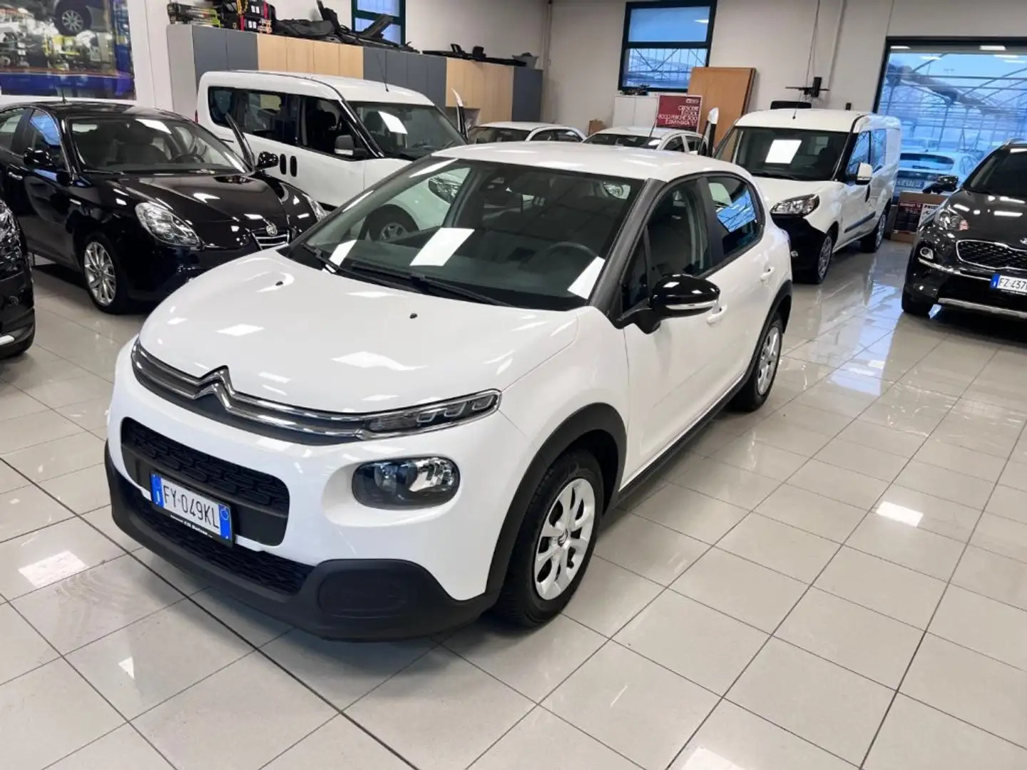 Citroen C3 PureTech 82 Feel / OK NEOPATENTATI Bianco - 1