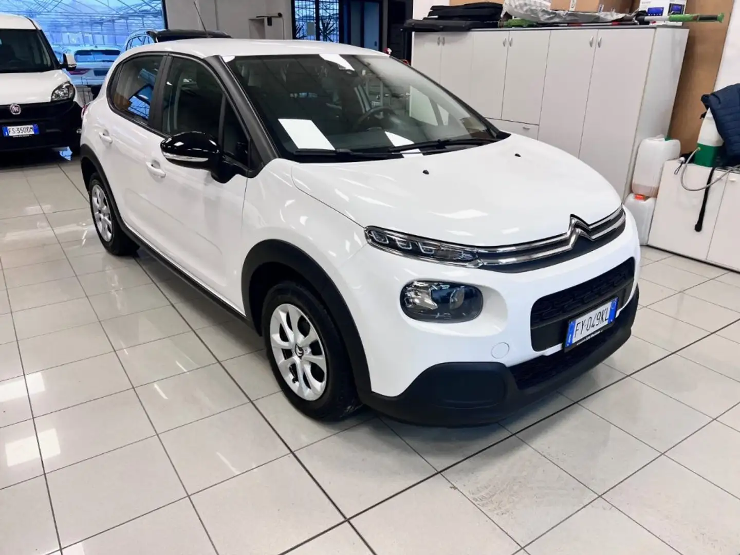 Citroen C3 PureTech 82 Feel / OK NEOPATENTATI Bianco - 2