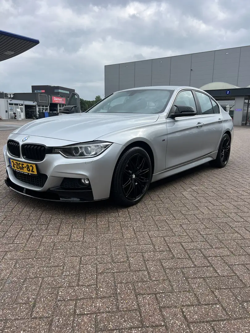 BMW 316 316i Aut. M Original Line - 1