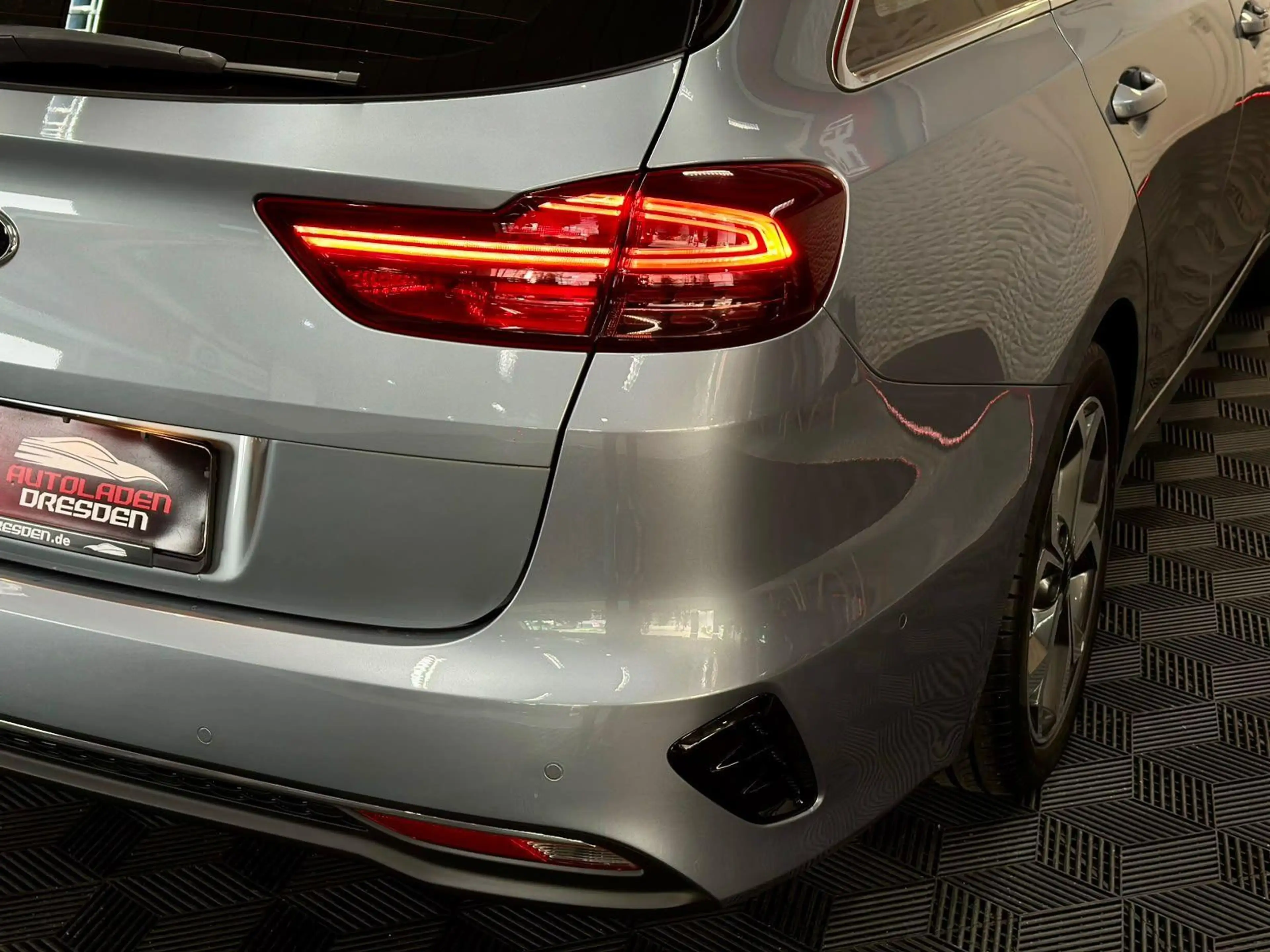Kia Ceed SW / cee'd SW Ceed SW 1.4TGDI SPIRIT JBL#LED#4xSHZ#LH#NAV#KEYL — photo 10