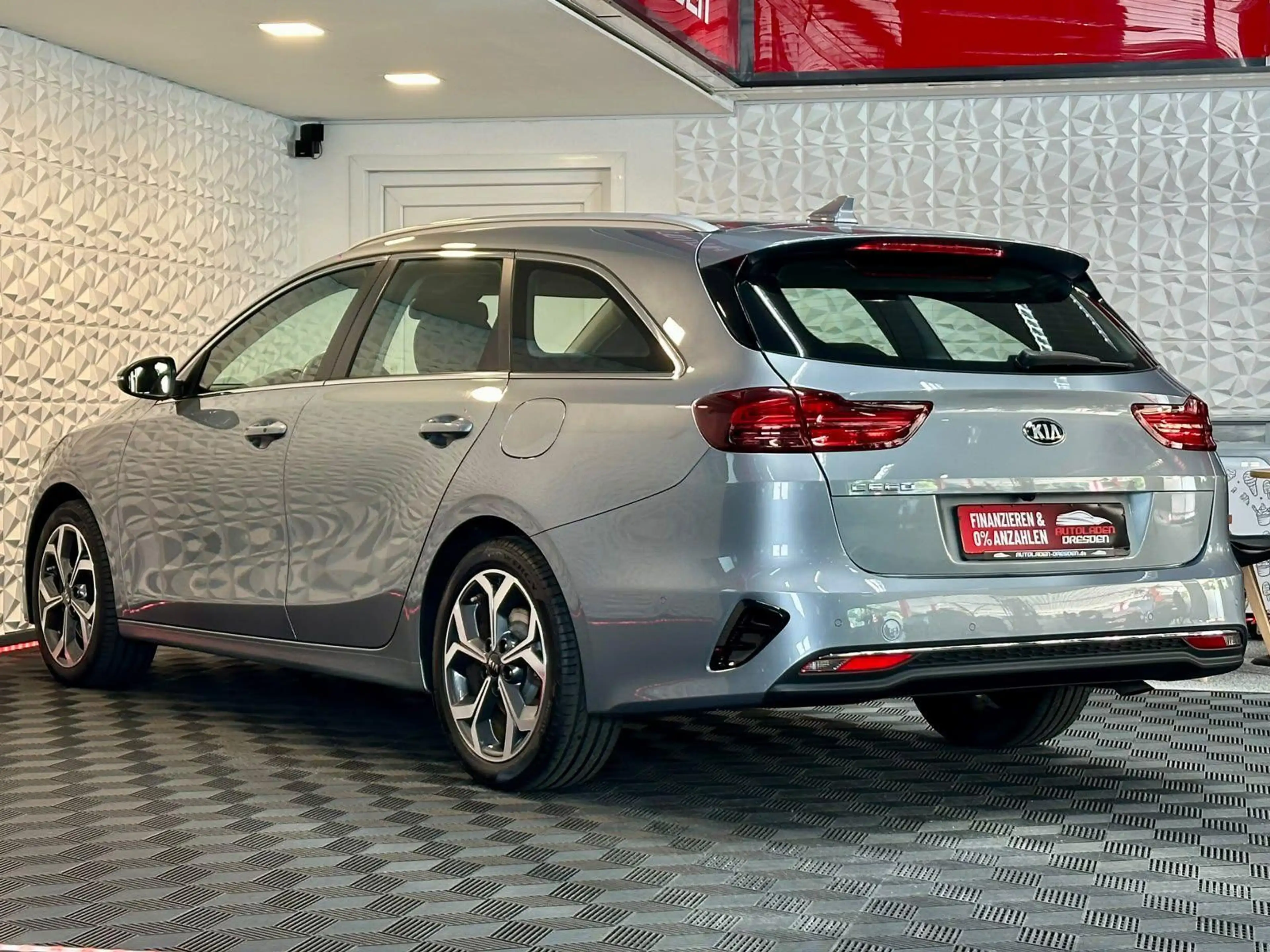 Kia Ceed SW / cee'd SW Ceed SW 1.4TGDI SPIRIT JBL#LED#4xSHZ#LH#NAV#KEYL — photo 5