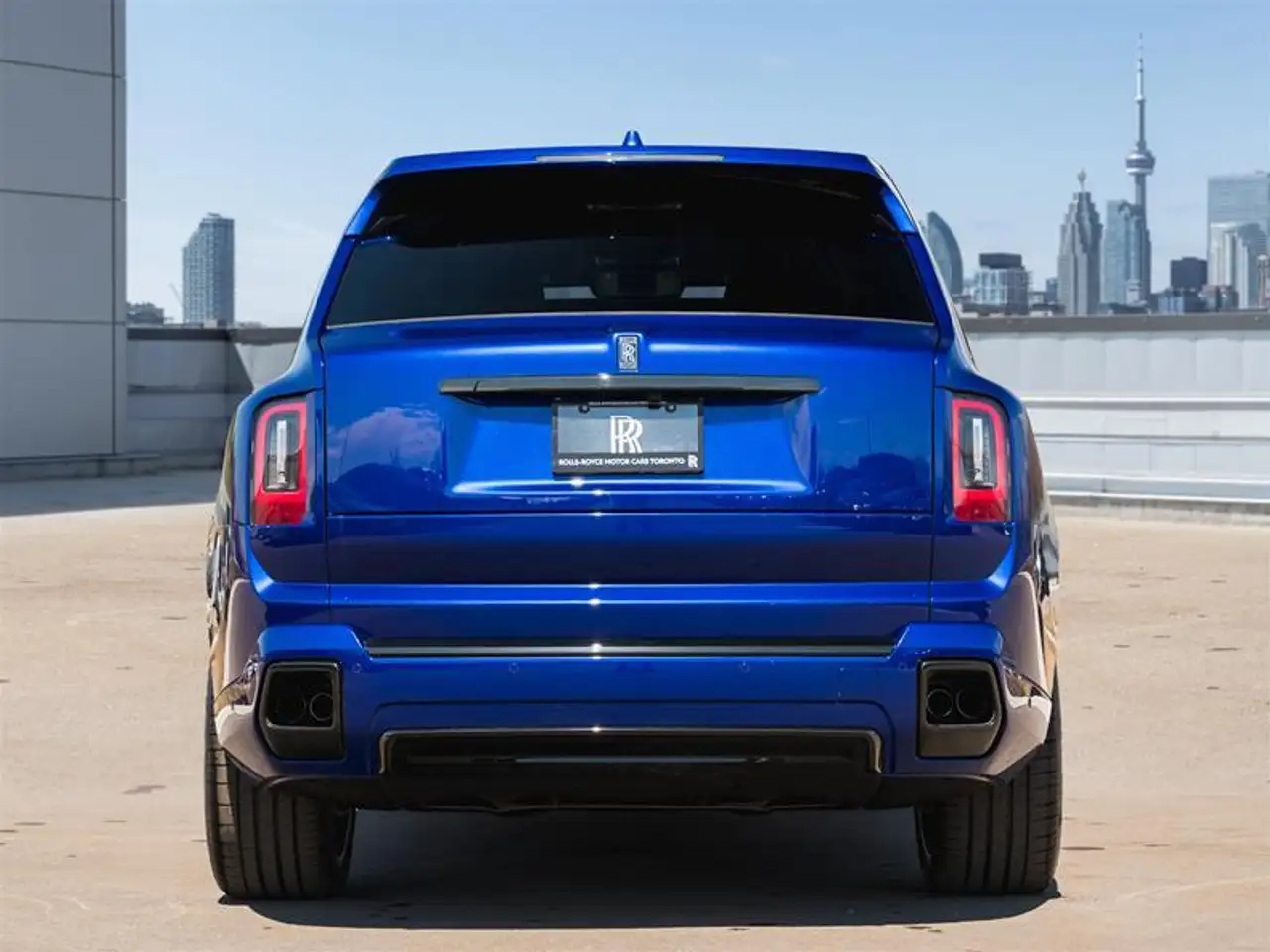Rolls-Royce Cullinan снимка Rolls-Royce Cullinan
