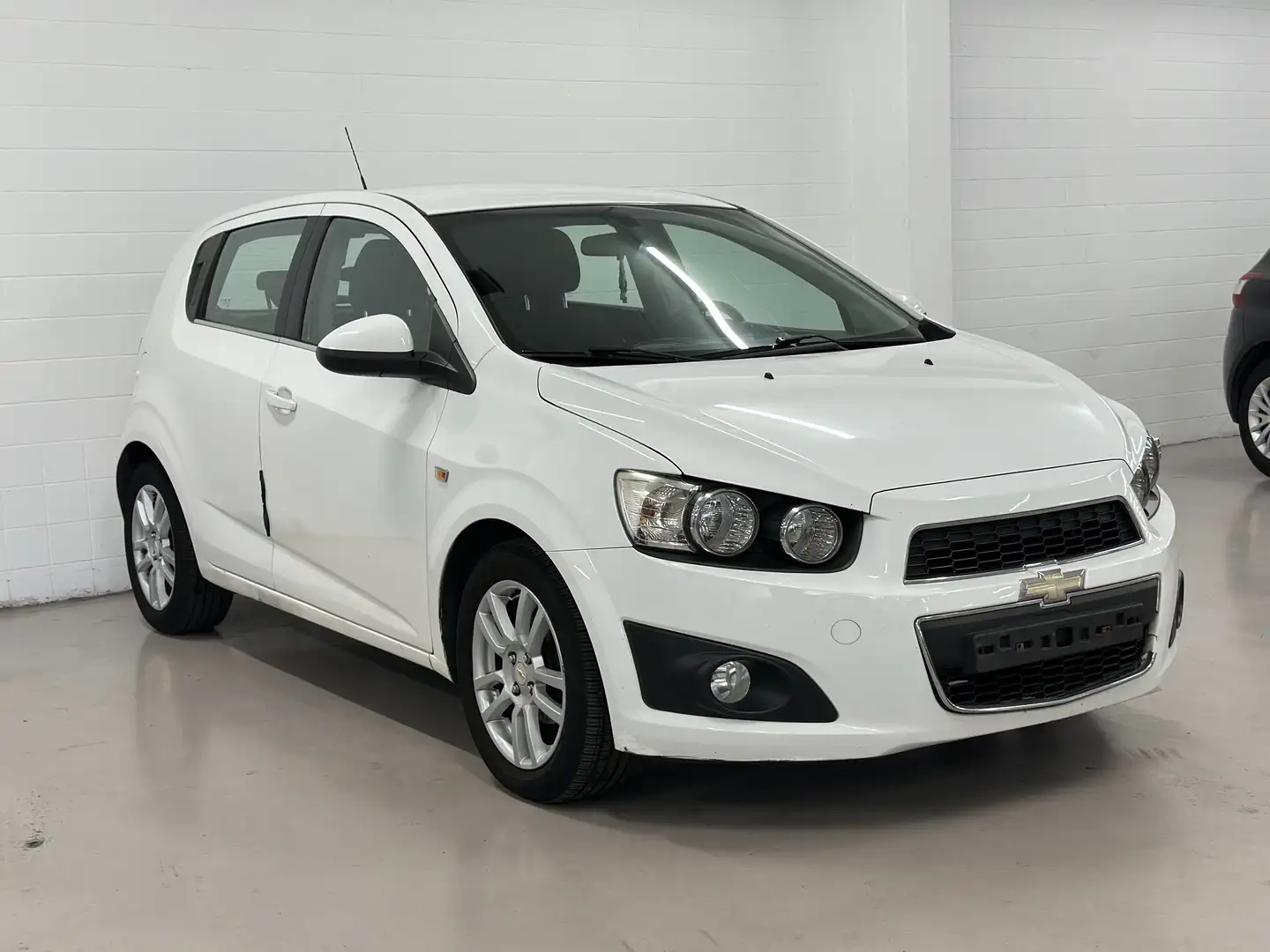 Chevrolet Aveo Chevrolet Aveo 1.2i LPG 2012 met keuring Blanc - 2