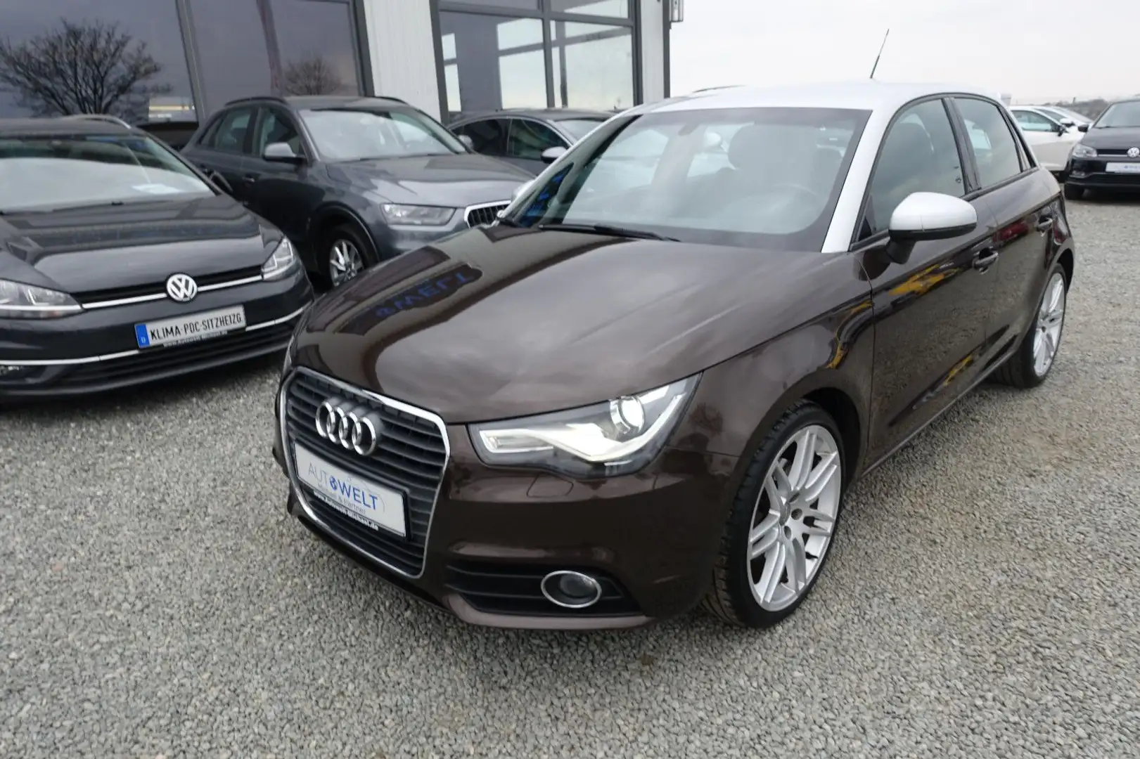 Audi A1 Sportback 1.4 TSI KLIMAAUT SITZH NAVI XEN PDC Brun - 2