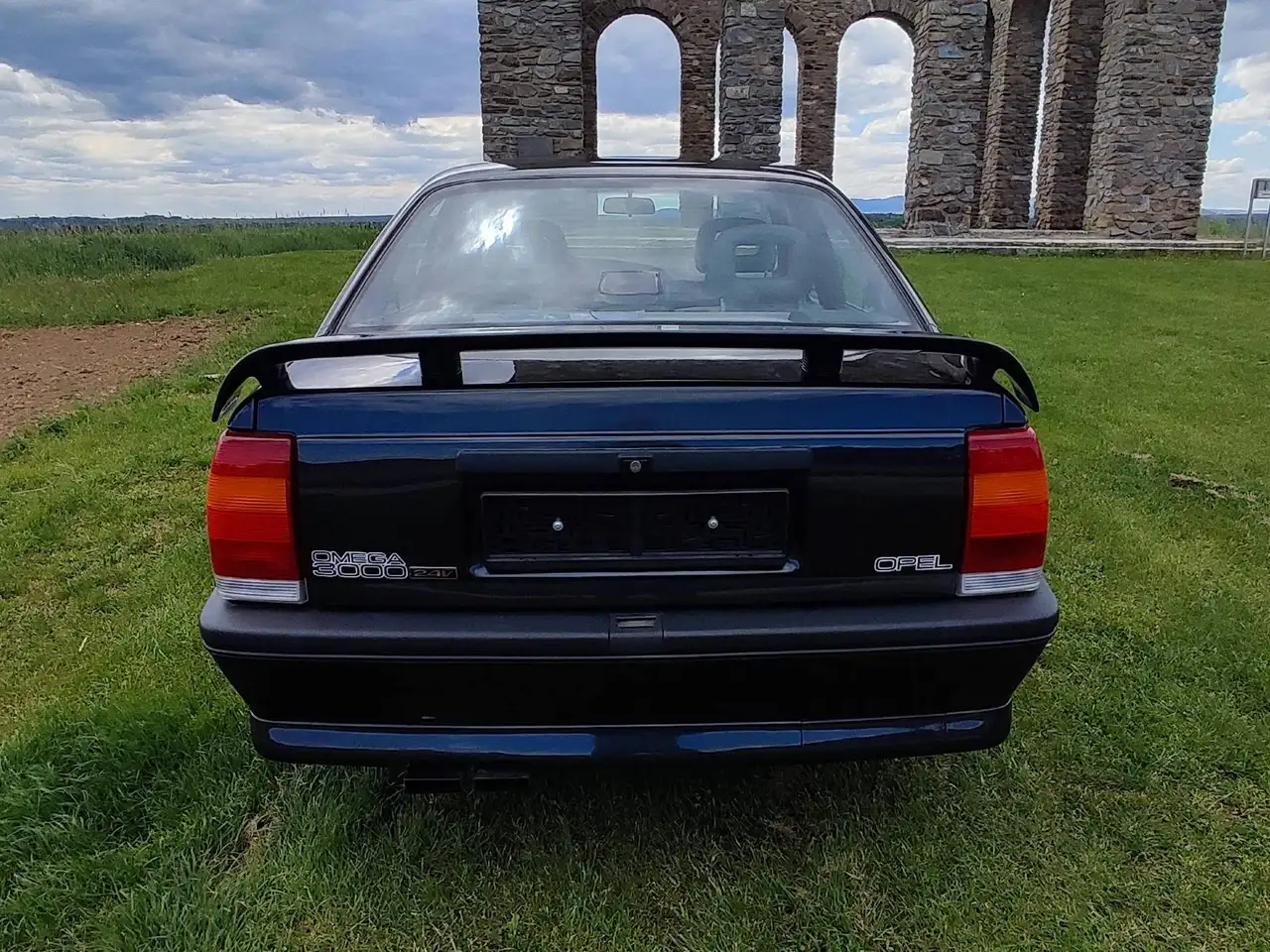 Opel Omega 3000 24V 3,0 i, foto 11