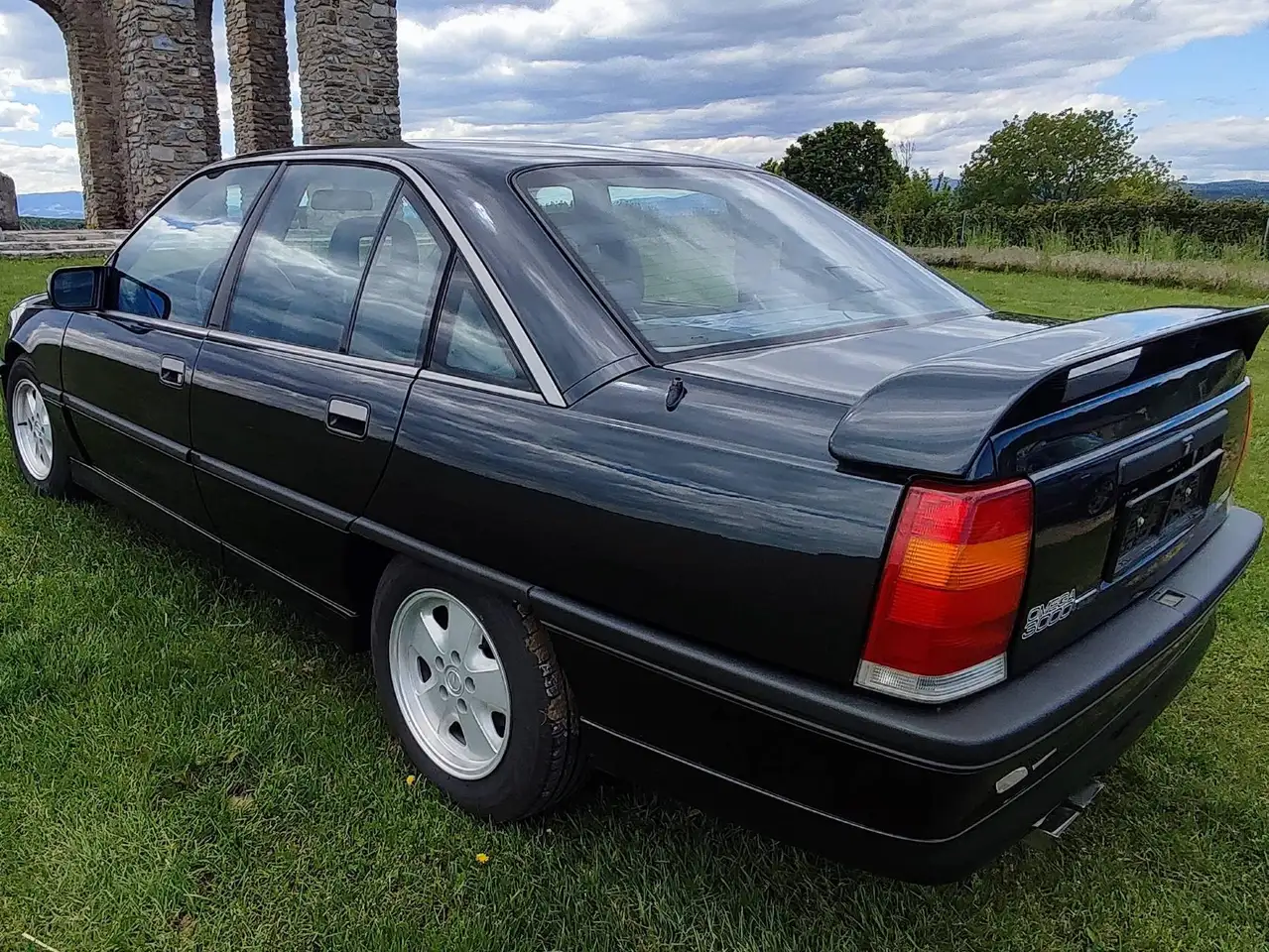 Opel Omega 3000 24V 3,0 i, foto 12