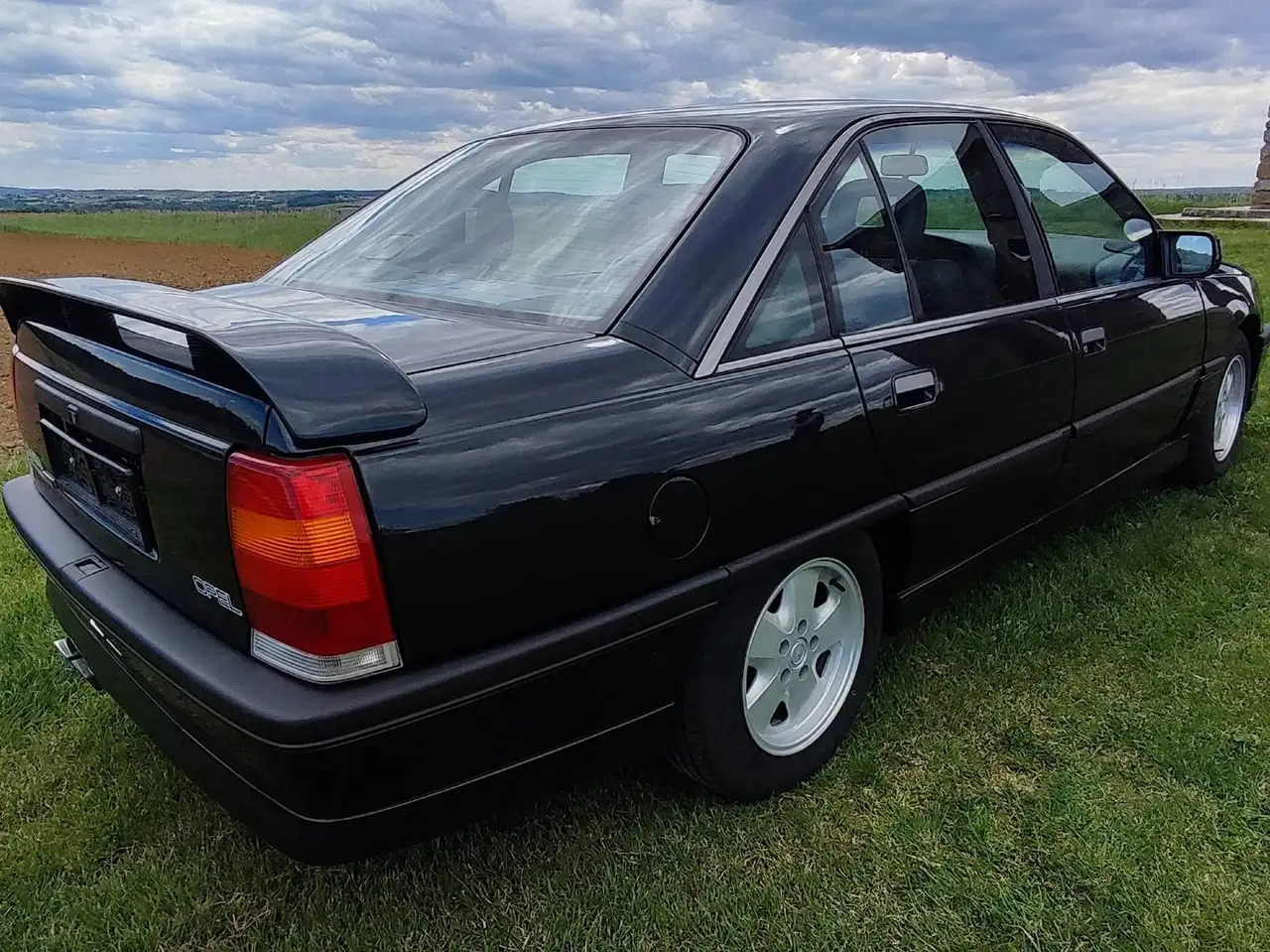 Opel Omega 3000 24V 3,0 i, foto 10