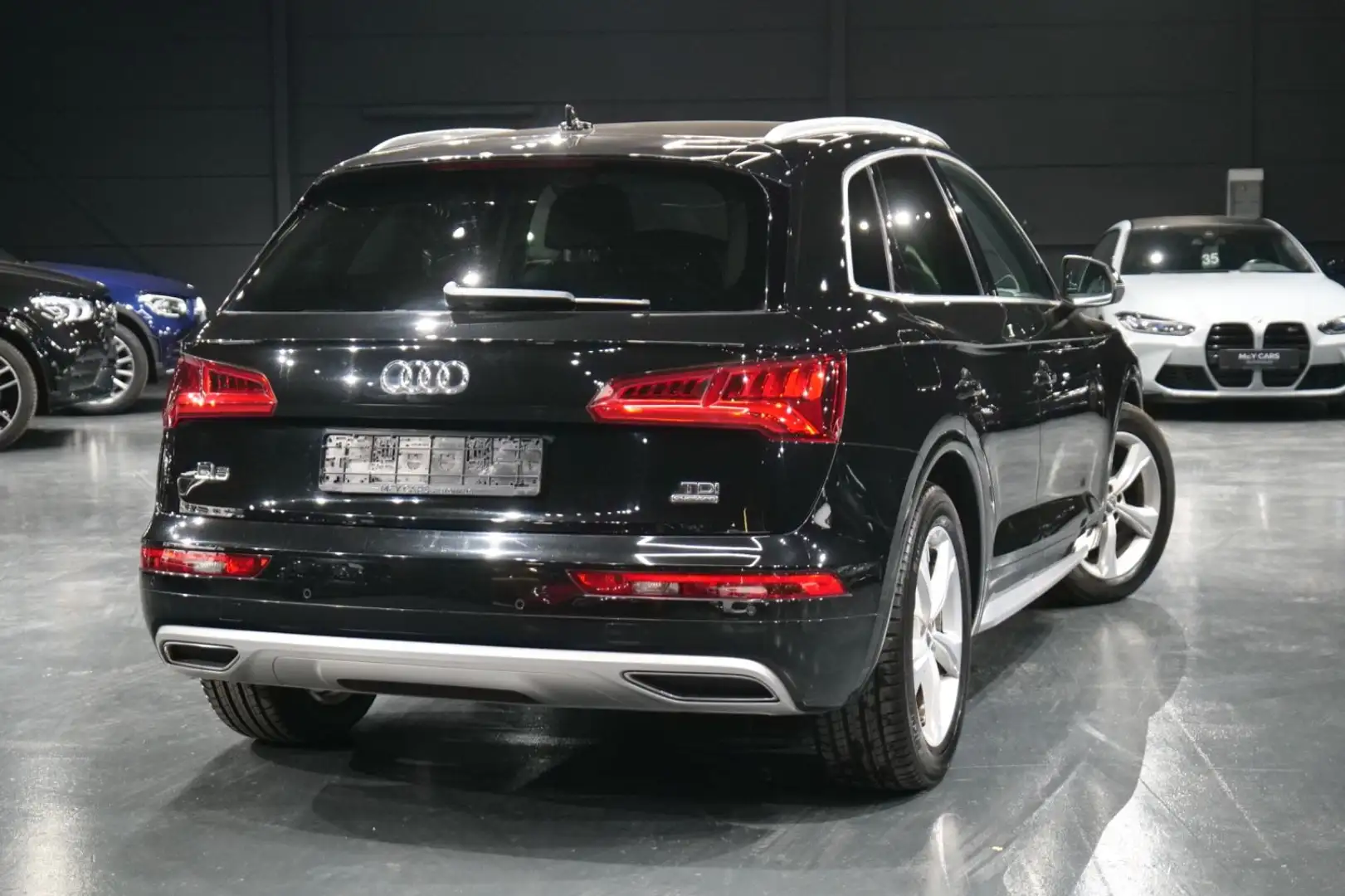 Audi Q5 quattro sport*Air*PDC*LED*Alcantara* Noir - 2