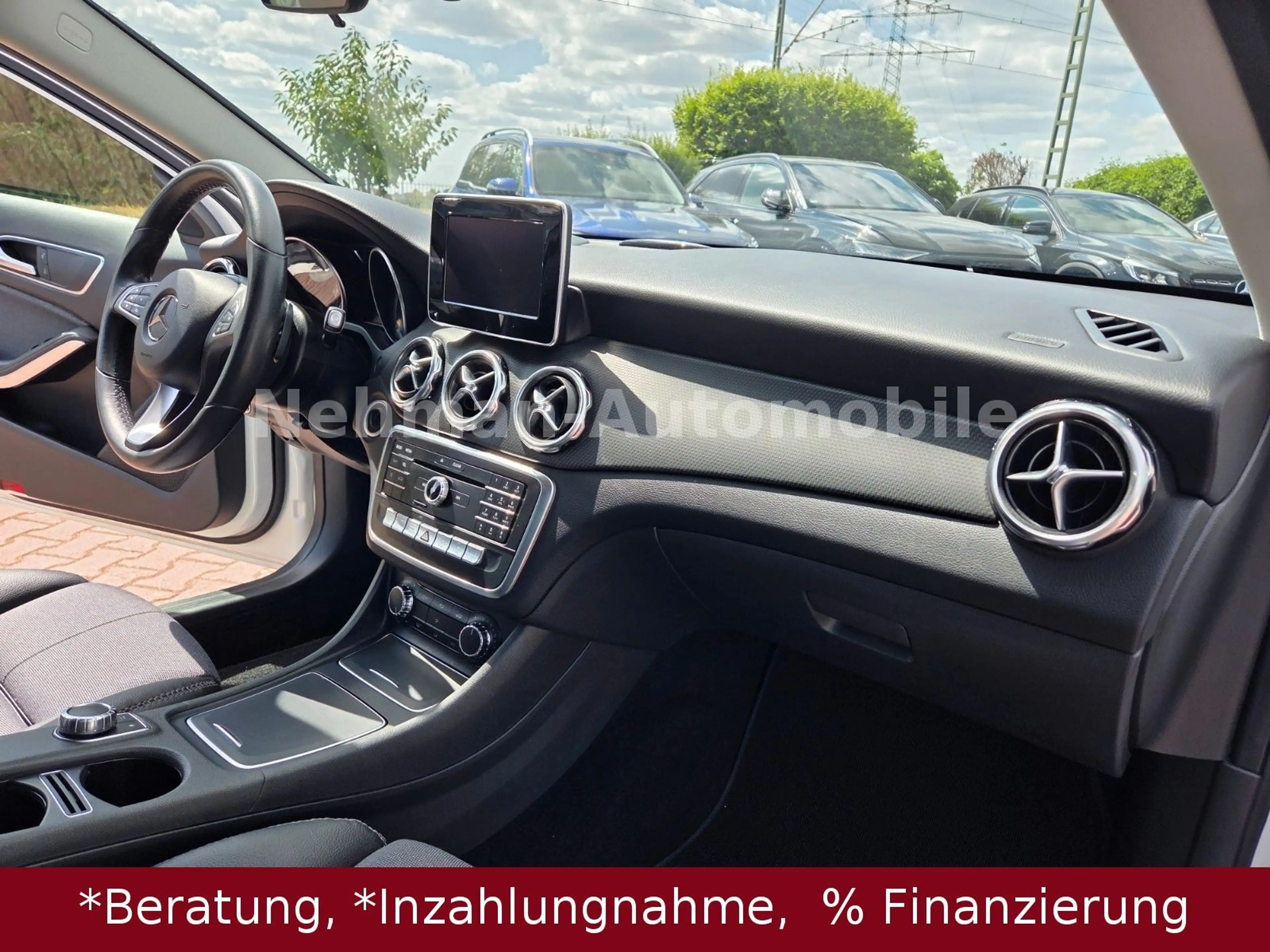 Mercedes-Benz GLA 180 GLA Style Automatik — photo 15