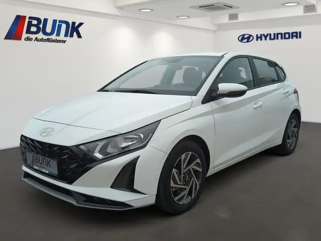 Hyundai i20 Trend 1.0L / Fahrassistenz-System / LED