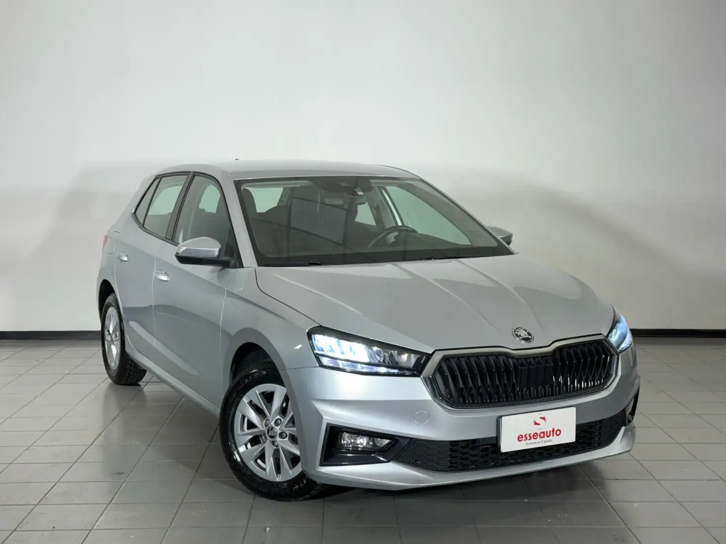 Skoda Fabia 1.0 TSI EVO 95 CV Ambition Argent - 1