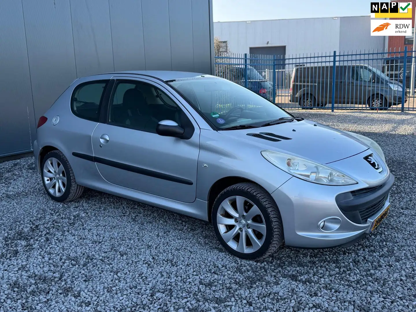 Peugeot 206 + 1.4 XS AIRCO!APK2026!5DEURS! Grau - 1