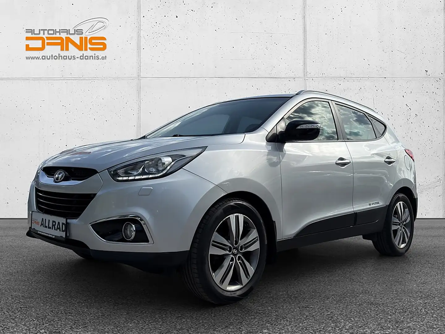 Hyundai iX35 2,0 CRDi GO Plus Aut. Silber - 2