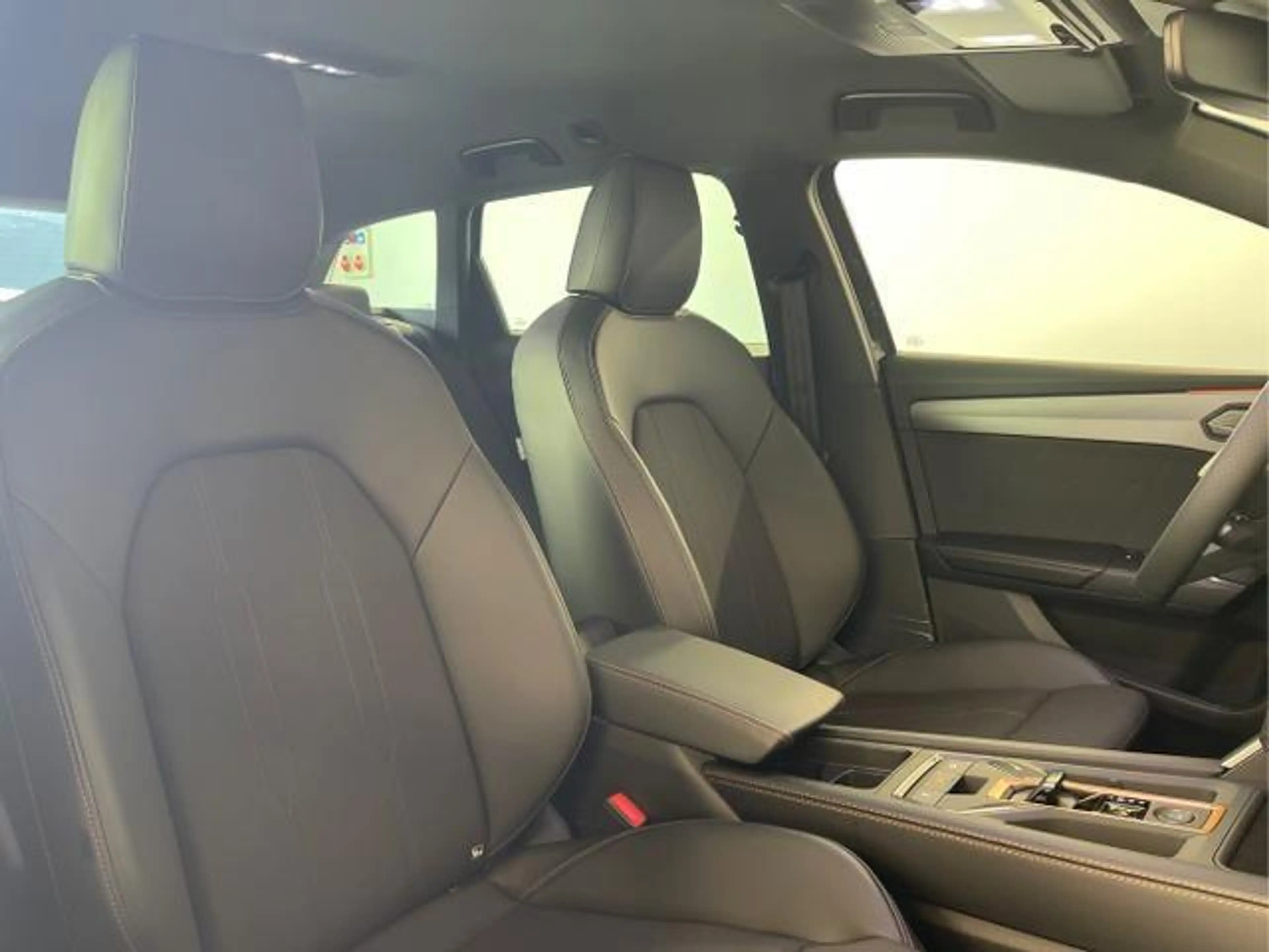 CUPRA Leon ST 150PS TDI DSG AHK+Sitzheiz+Kessy+Lenkradheiz+eH — photo 14