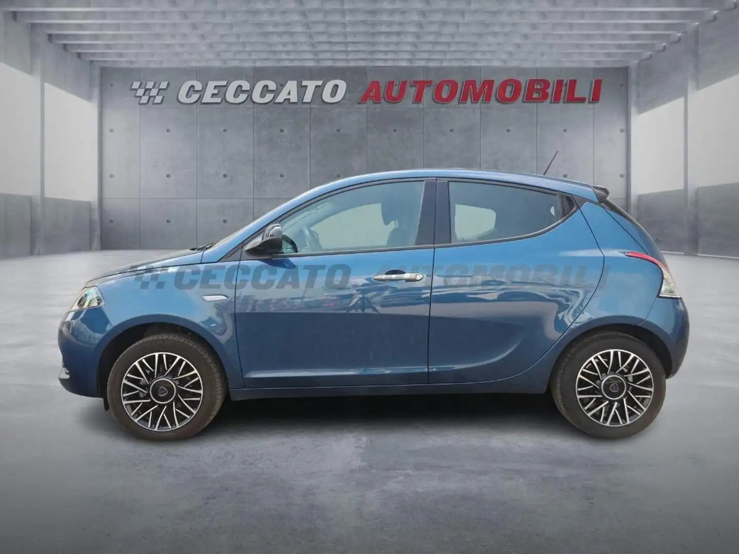 Lancia Ypsilon Ypsilon 1.0 firefly hybrid Platino s&s 70cv Blu/Azzurro - 2