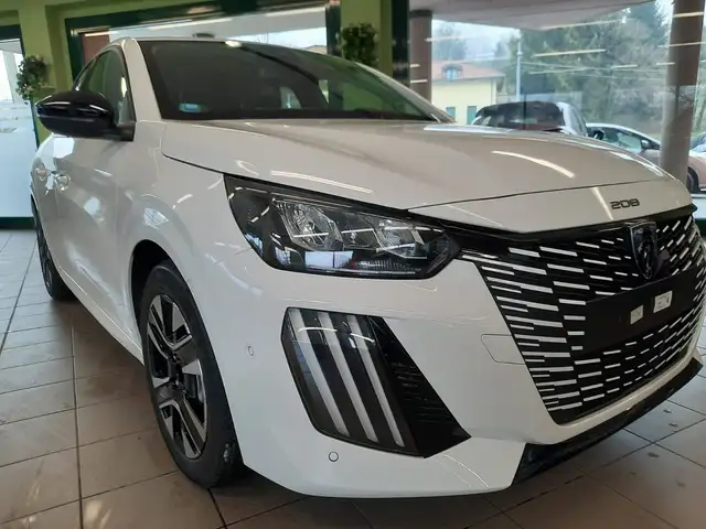 Peugeot 208 1.2 hybrid Allure 110cv e-dcs 6