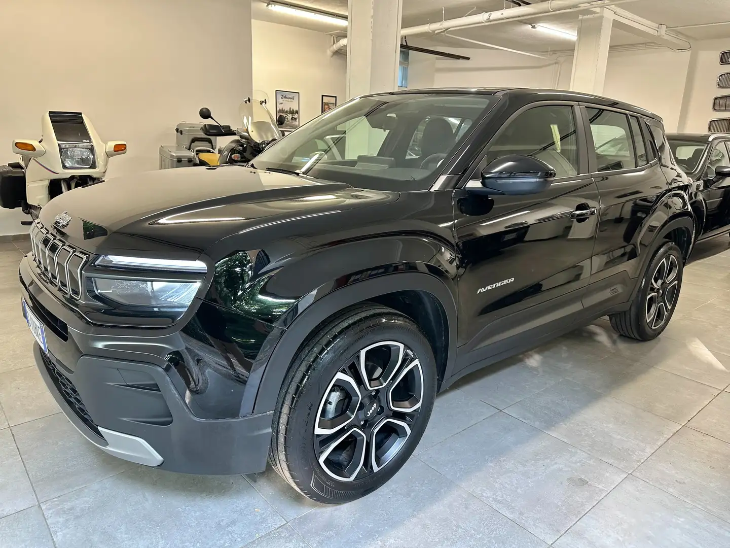 Jeep Avenger PREZZO REALE * LED * NEOPATENTATI * APPLE CARPLAY Zwart - 1