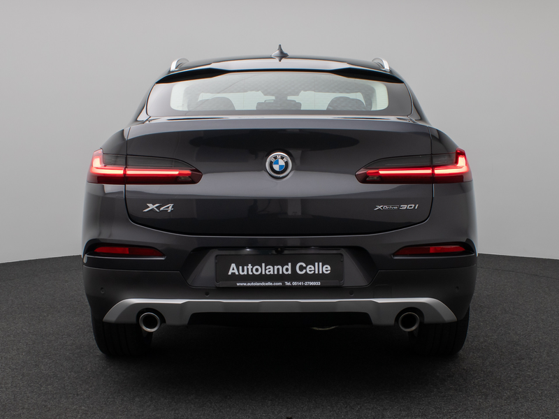 BMW X4 xLine Panorama Kamera HUD HiFi DisplKey — photo 8
