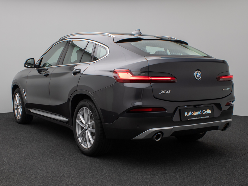 BMW X4 xLine Panorama Kamera HUD HiFi DisplKey — photo 9