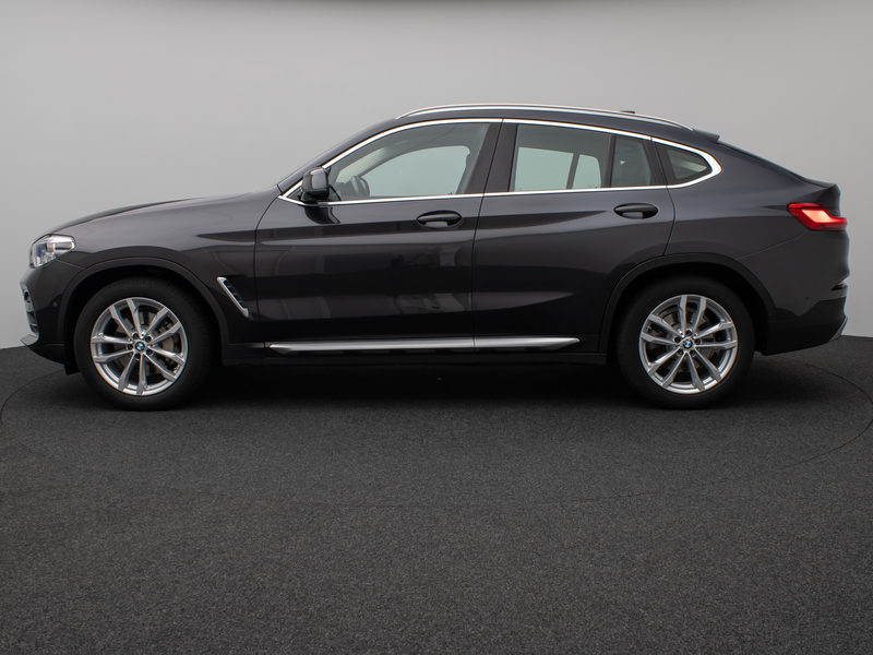 BMW X4 xLine Panorama Kamera HUD HiFi DisplKey — photo 11
