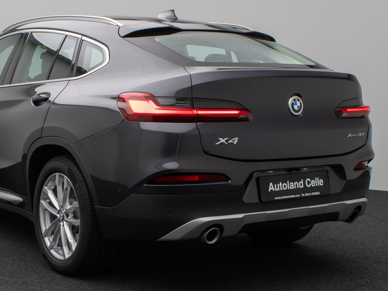 BMW X4 xLine Panorama Kamera HUD HiFi DisplKey — photo 15