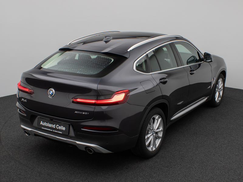 BMW X4 xLine Panorama Kamera HUD HiFi DisplKey — photo 7