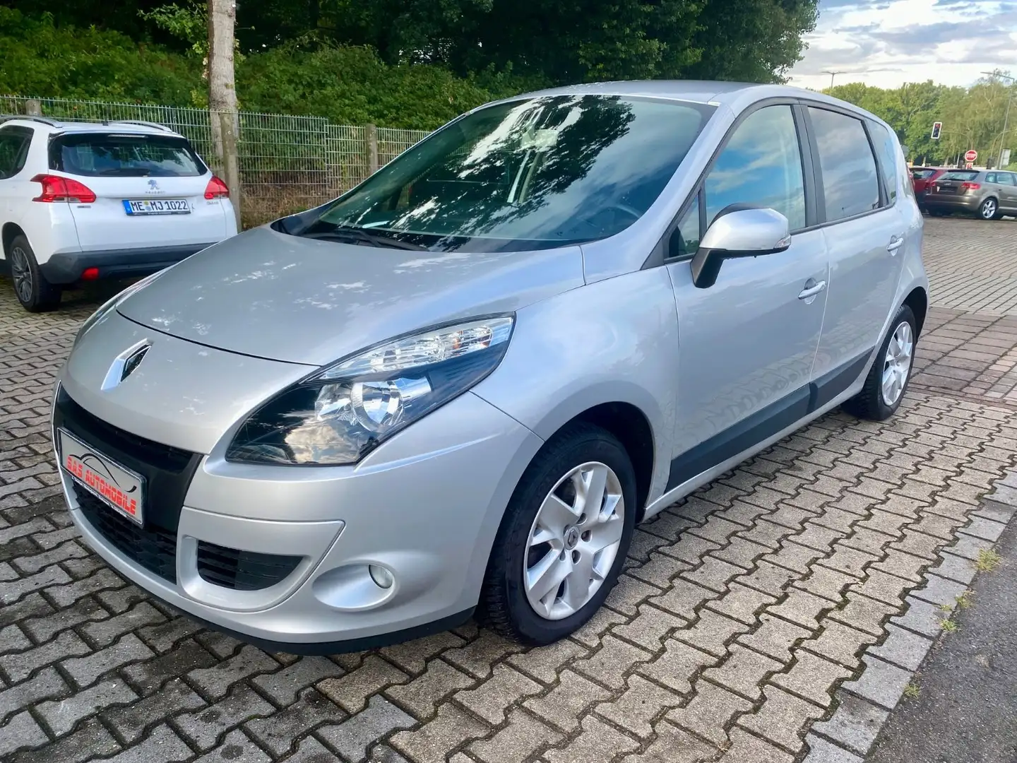 Renault Scenic III TomTom Edition/ Gepflegter Zustand Silber - 2