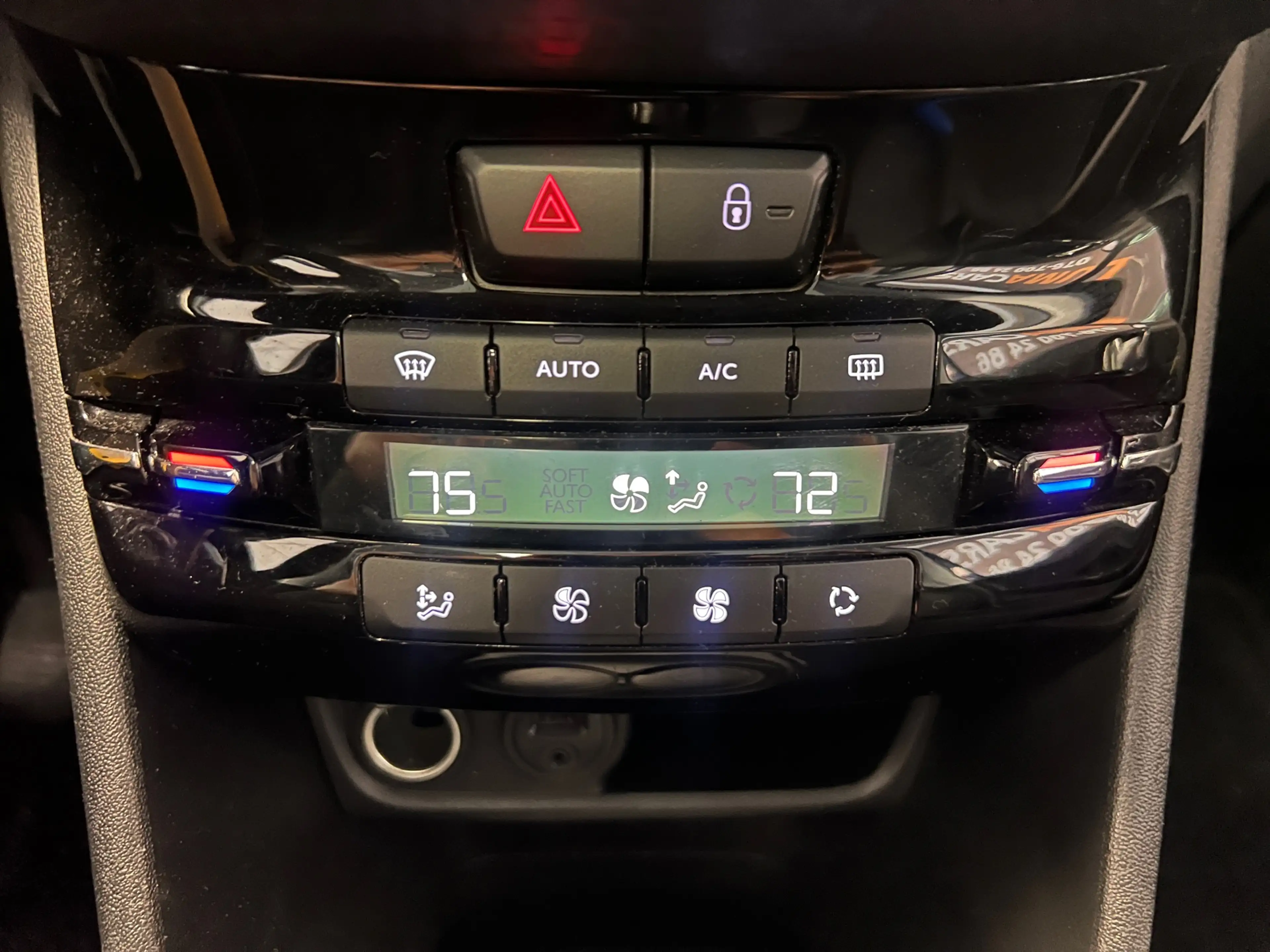 Peugeot 208 1.2 PureTech Allure | Nieuwe APK | Camera | pano — photo 14