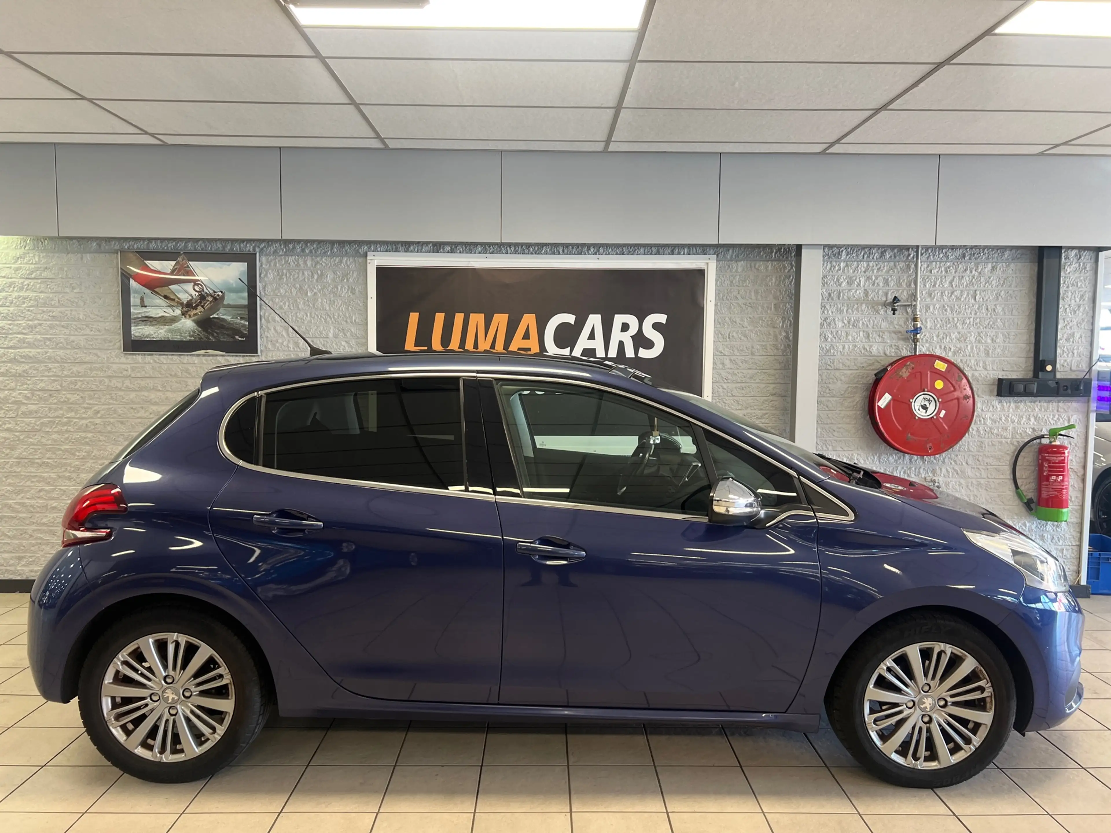 Peugeot 208 1.2 PureTech Allure | Nieuwe APK | Camera | pano — photo 4