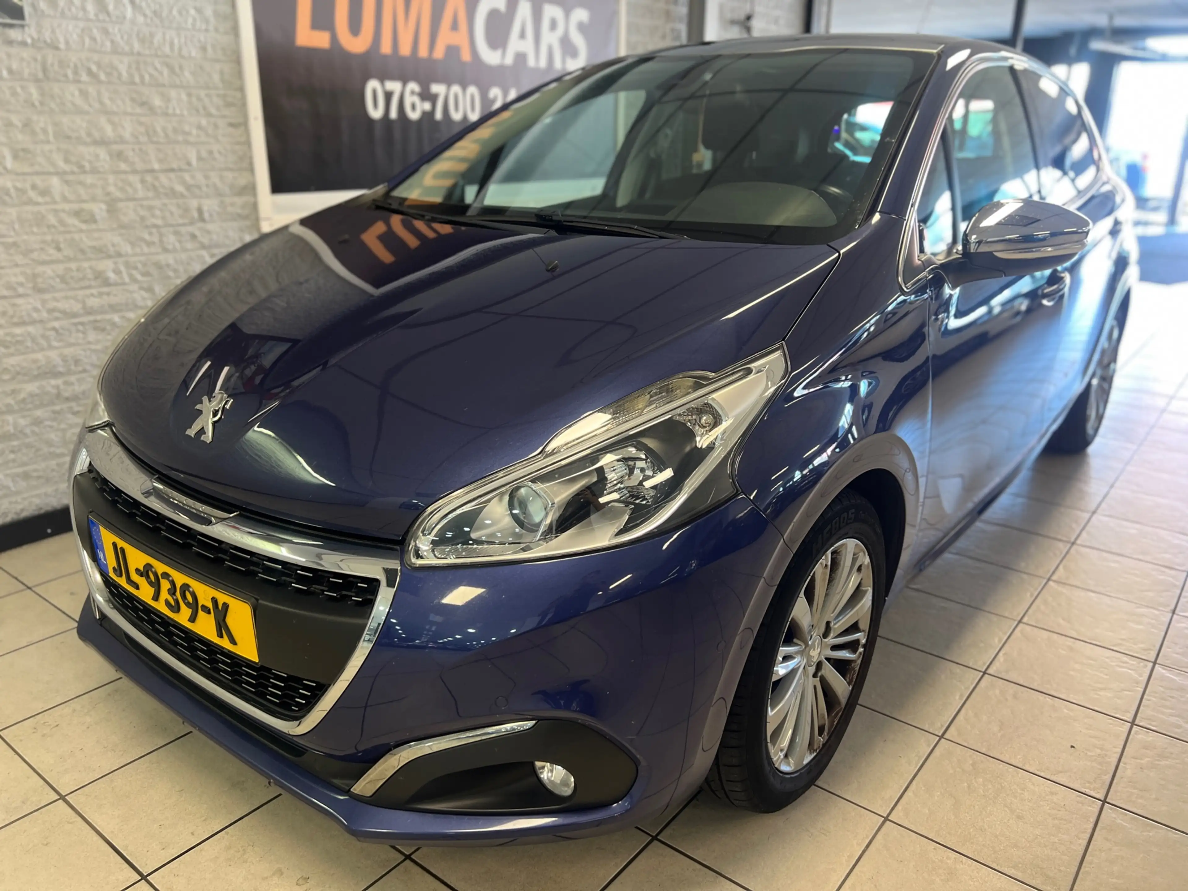 Peugeot 208 1.2 PureTech Allure | Nieuwe APK | Camera | pano — photo 3