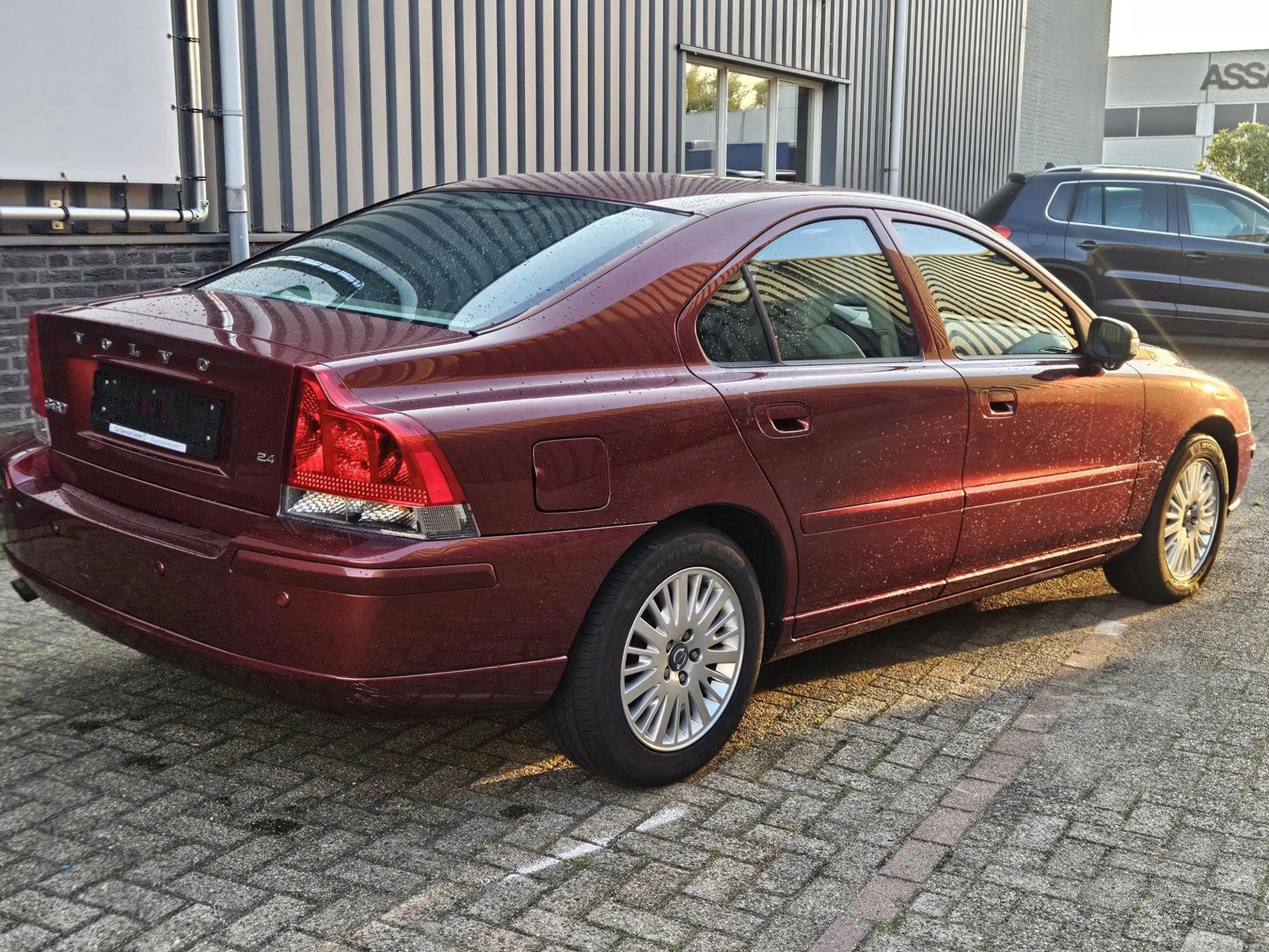 Volvo S60 2.4 Momentum — photo 3